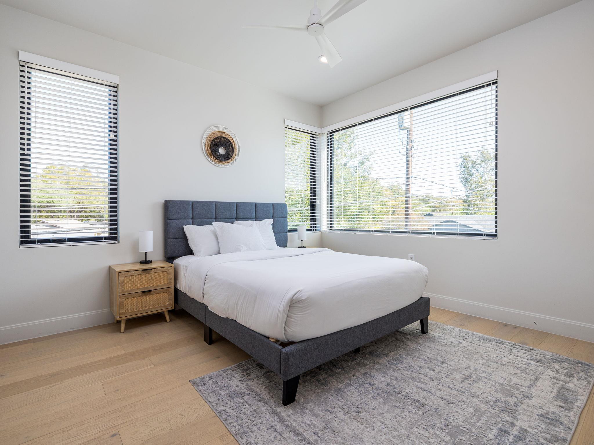 6620 Isabelle Dr # B, Austin, TX 78752