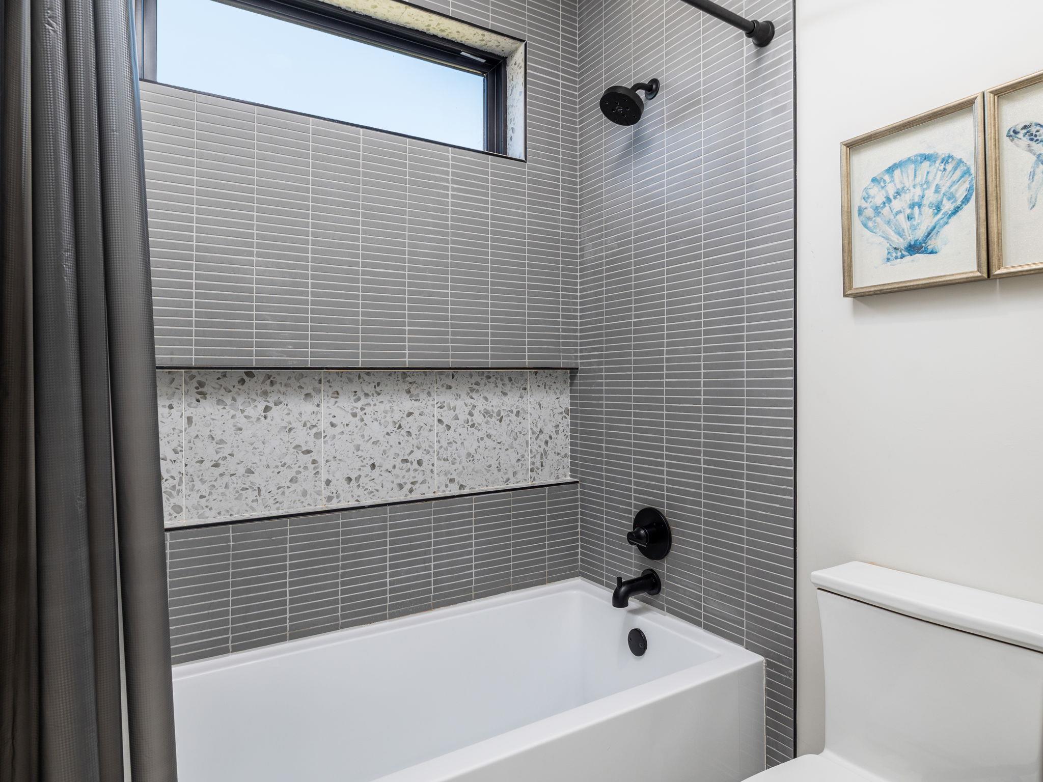 6620 Isabelle Dr # B, Austin, TX 78752