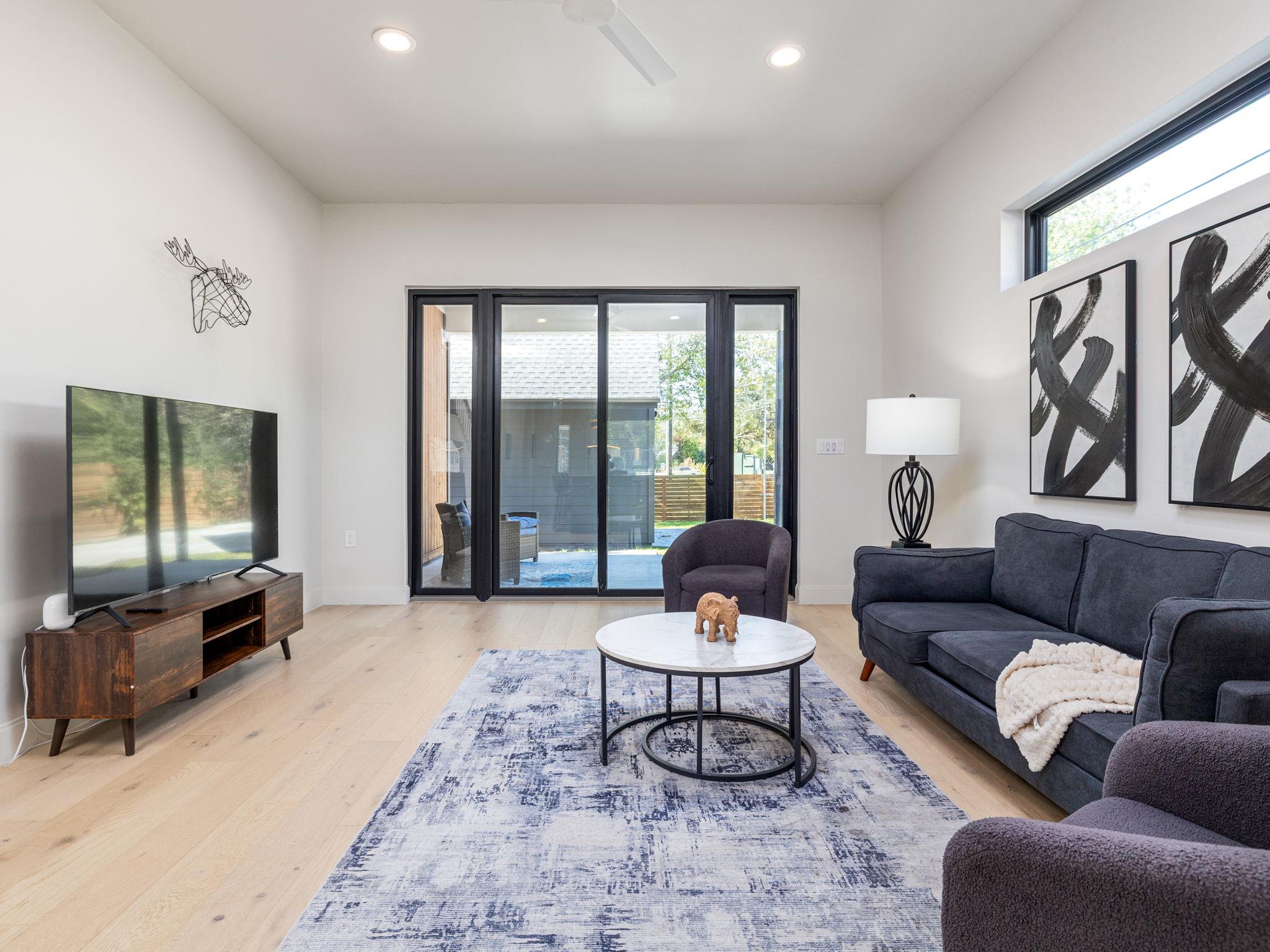 6620 Isabelle Dr # B, Austin, TX 78752