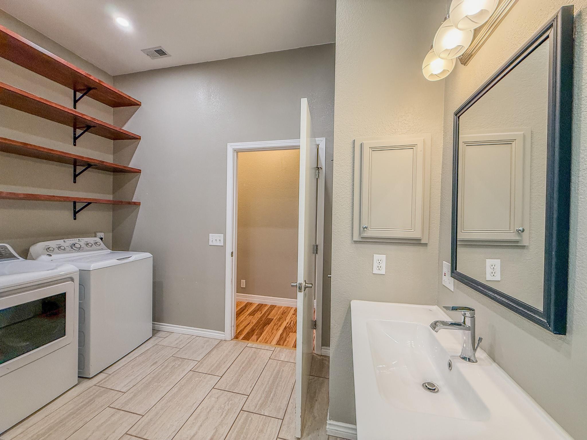 16908 Cactus Blossom Dr, Pflugerville, TX 78660