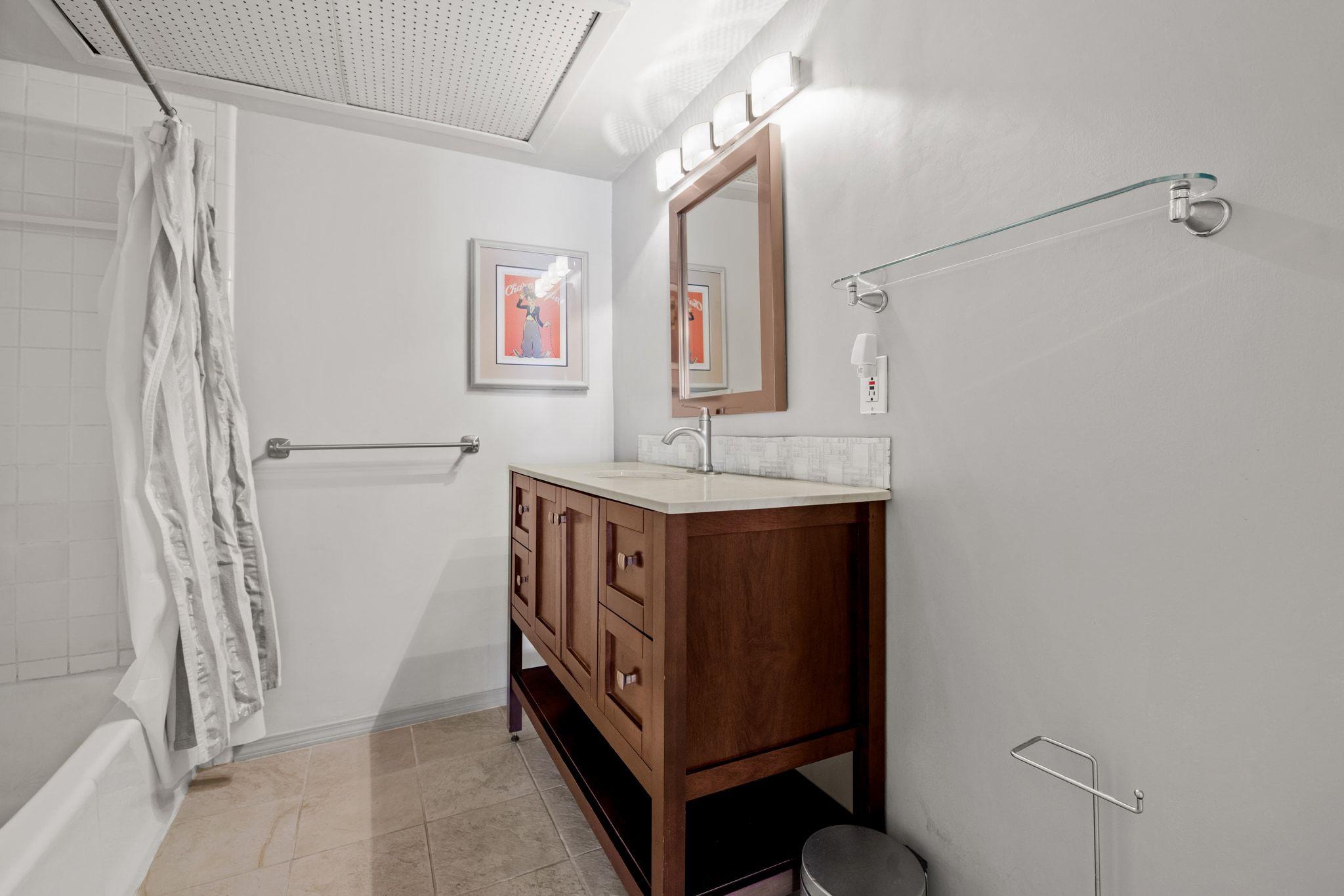 505 W 7th St # 217, Austin, TX 78701