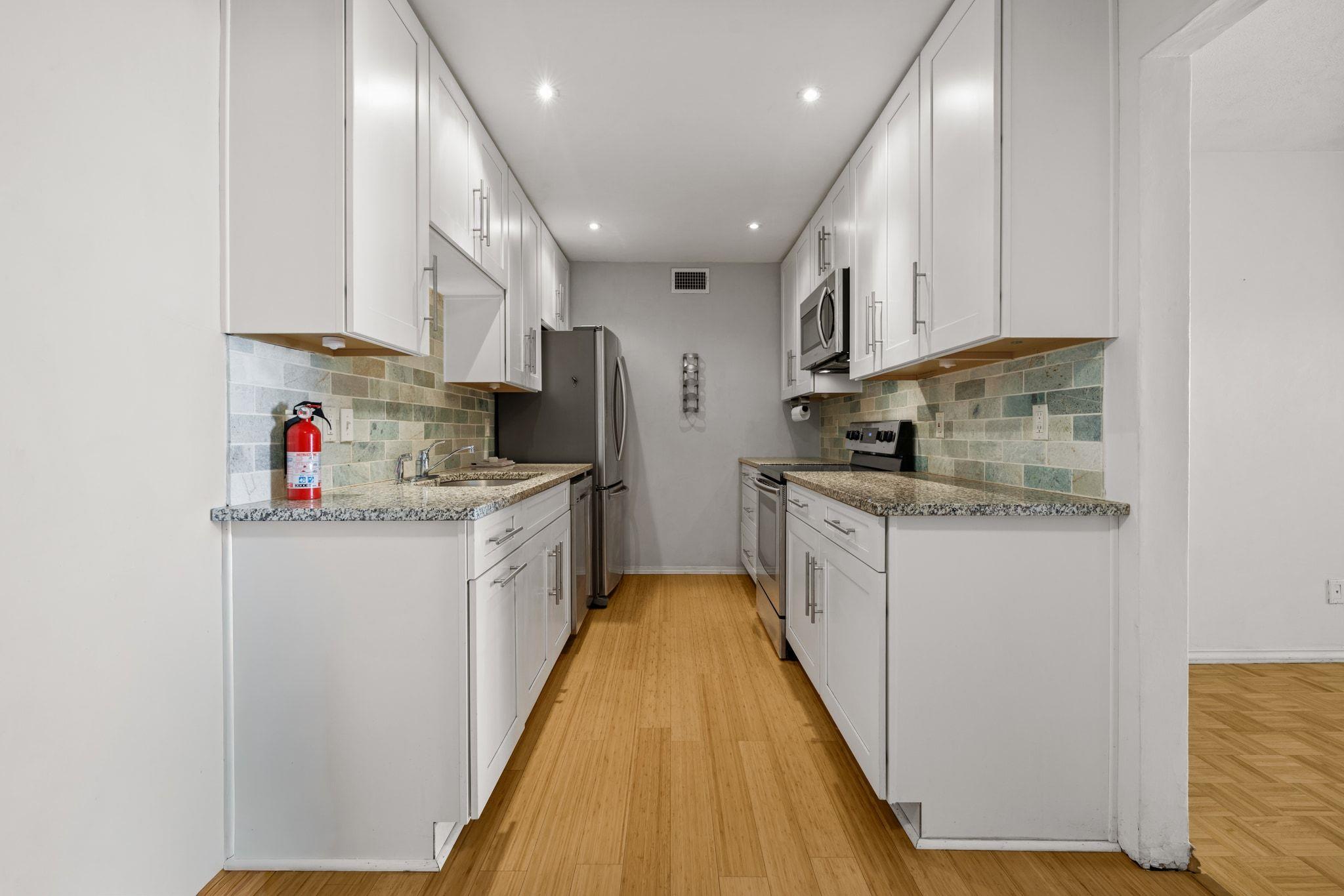 505 W 7th St # 217, Austin, TX 78701