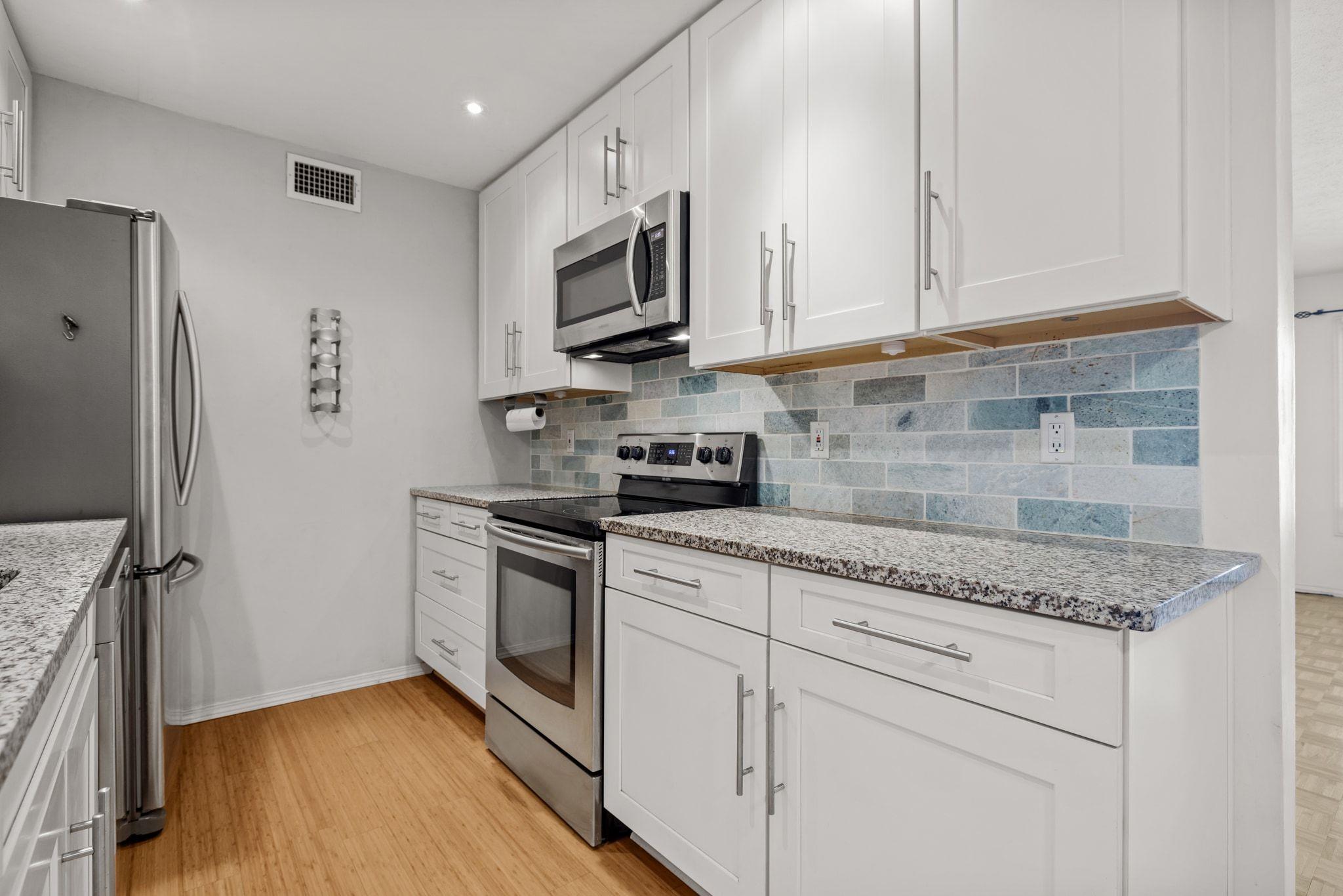 505 W 7th St # 217, Austin, TX 78701