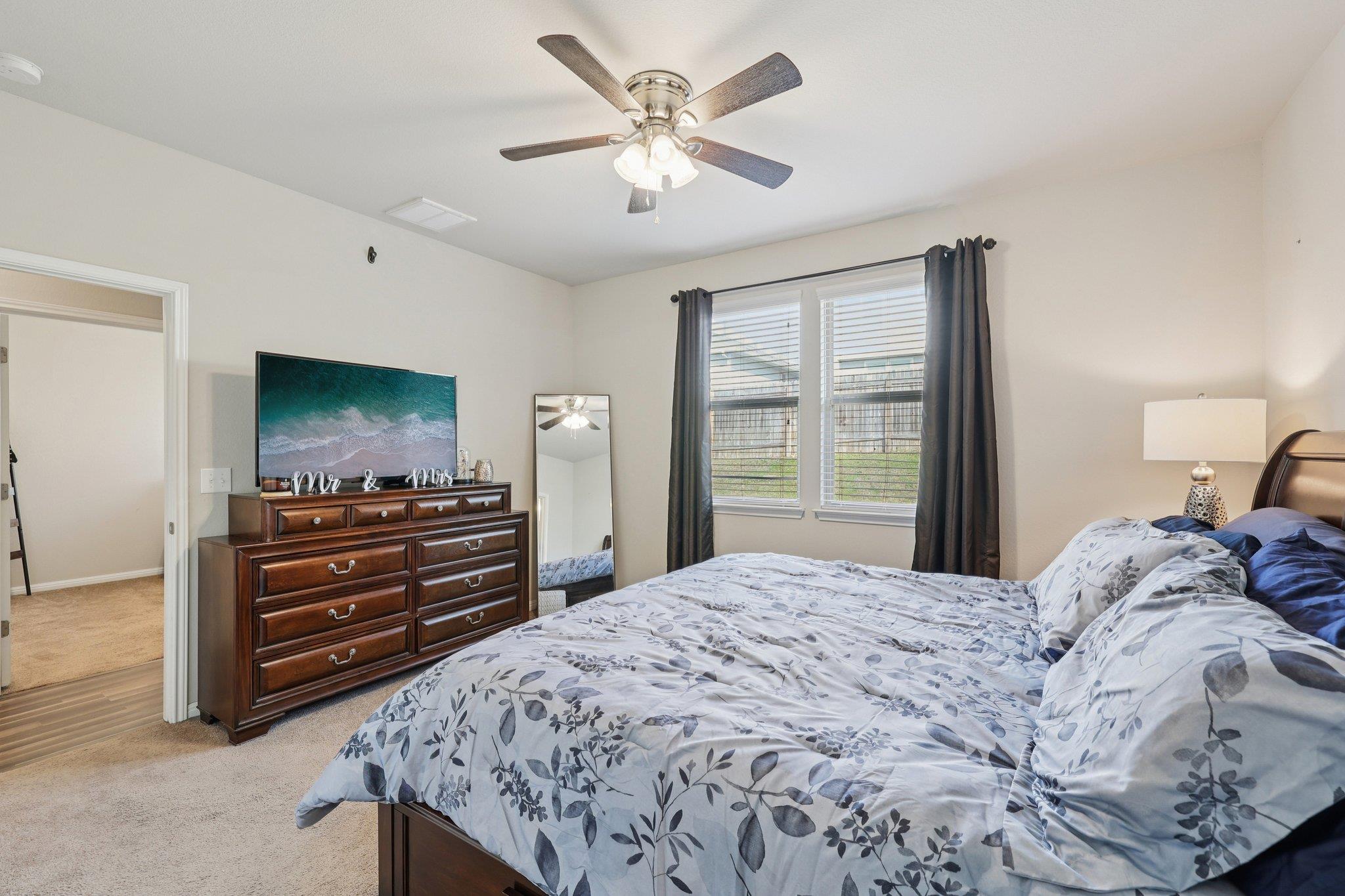 184 Corvid Dr, Buda, TX 78610