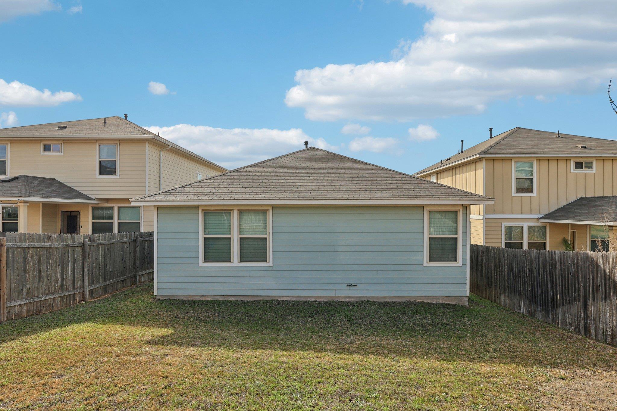 184 Corvid Dr, Buda, TX 78610