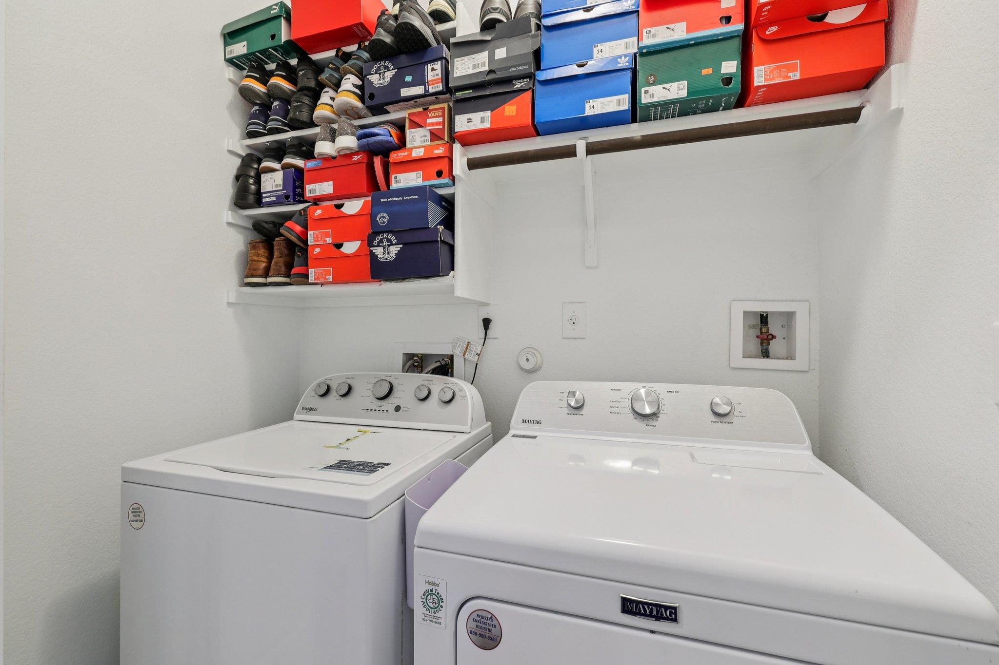 184 Corvid Dr, Buda, TX 78610