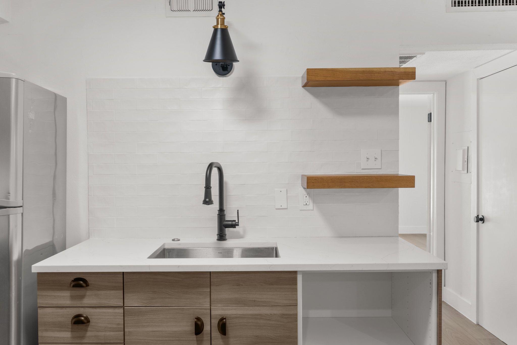 505 W 7th St # 307, Austin, TX 78701