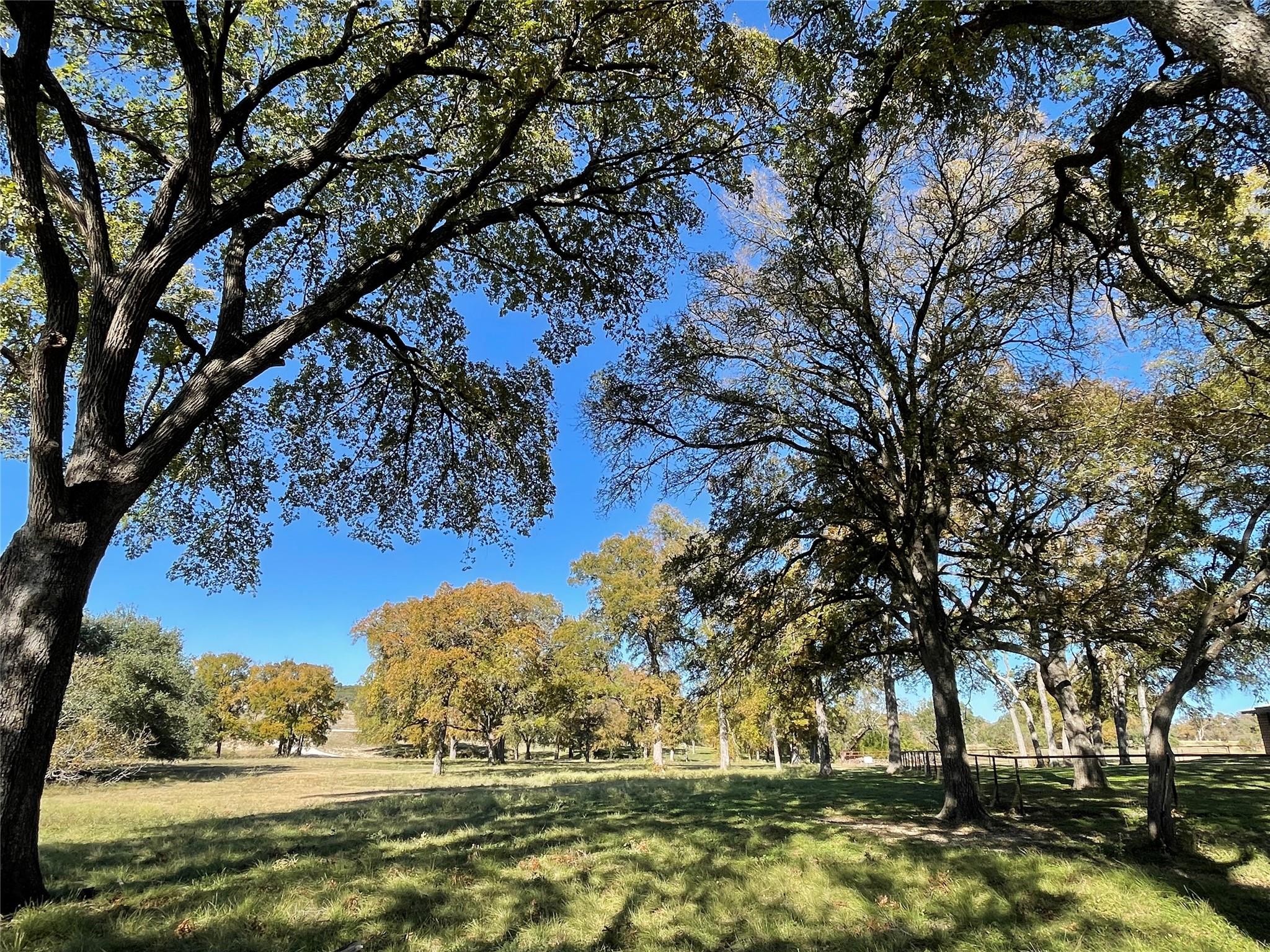 121 Dog Run, Burnet, TX 78611