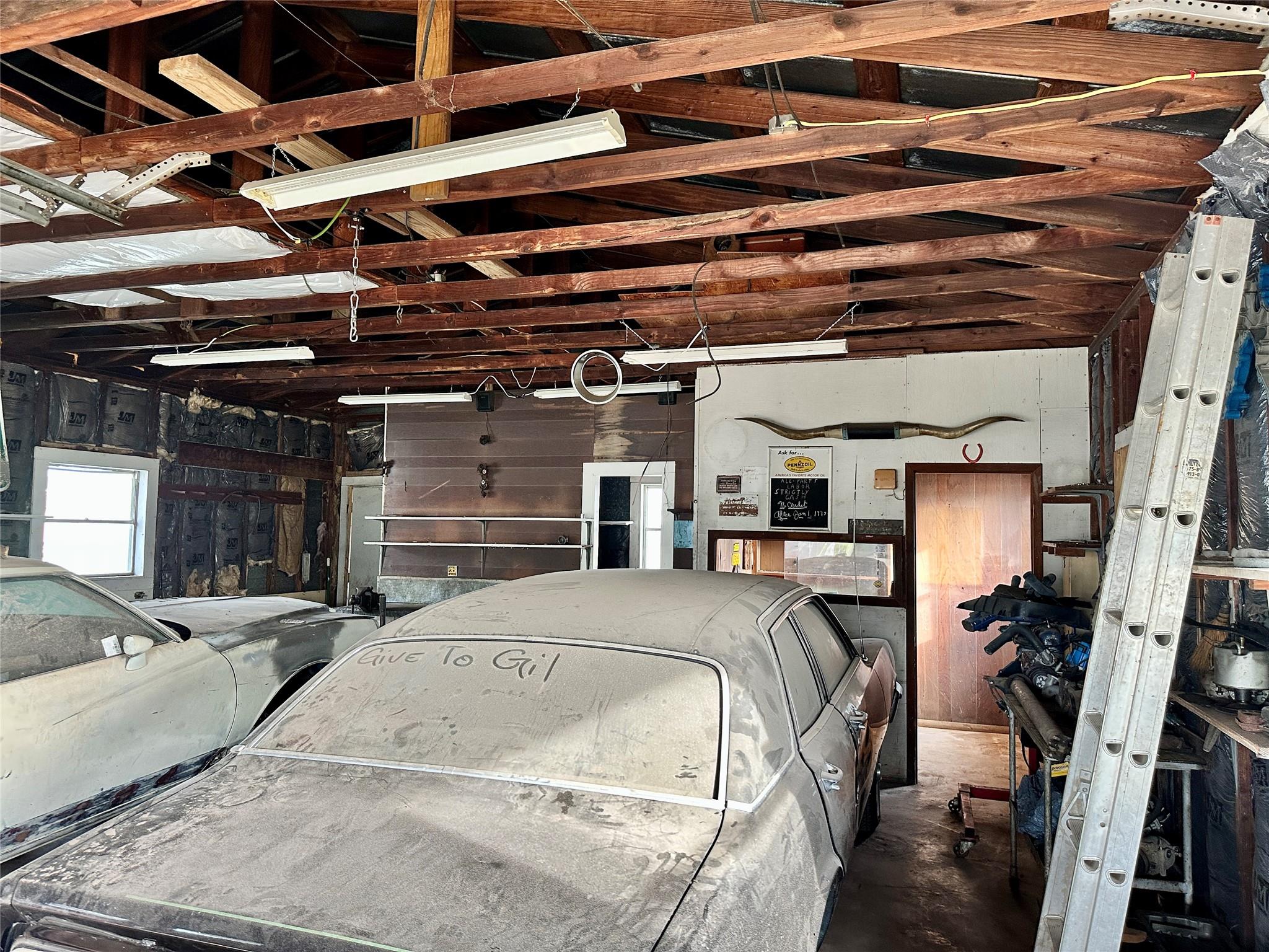 1148 Old Nails Creek Rd, Giddings, TX 78942