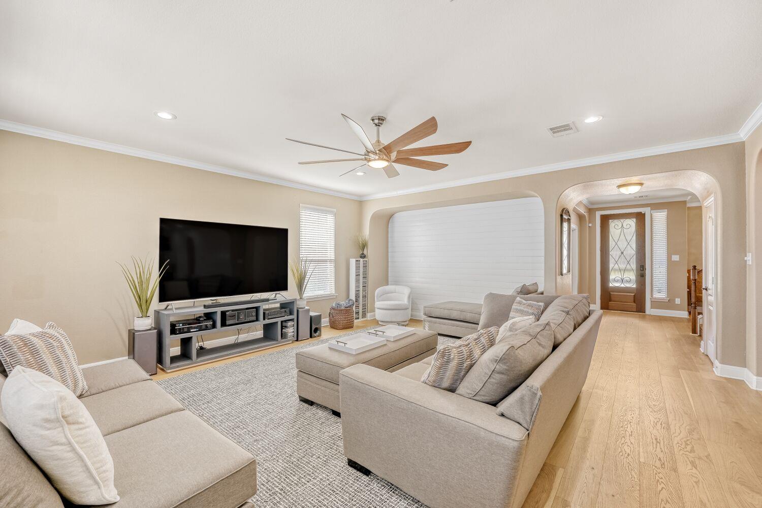 18716 Star Gazer Way, Pflugerville, TX 78660