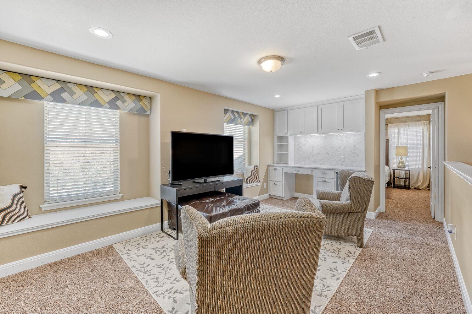 18716 Star Gazer Way, Pflugerville, TX 78660