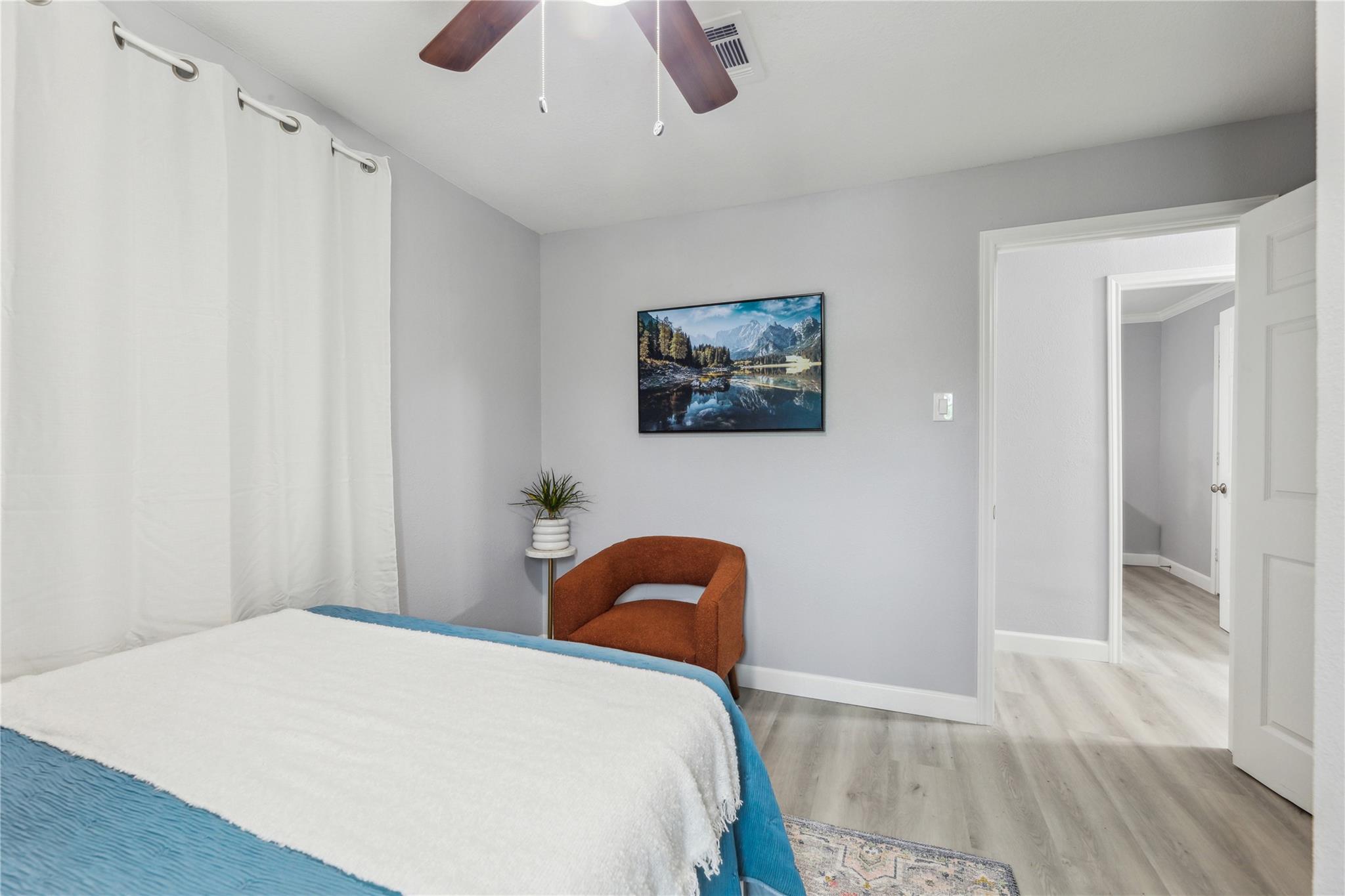 2105 E 17th St, Austin, TX 78702