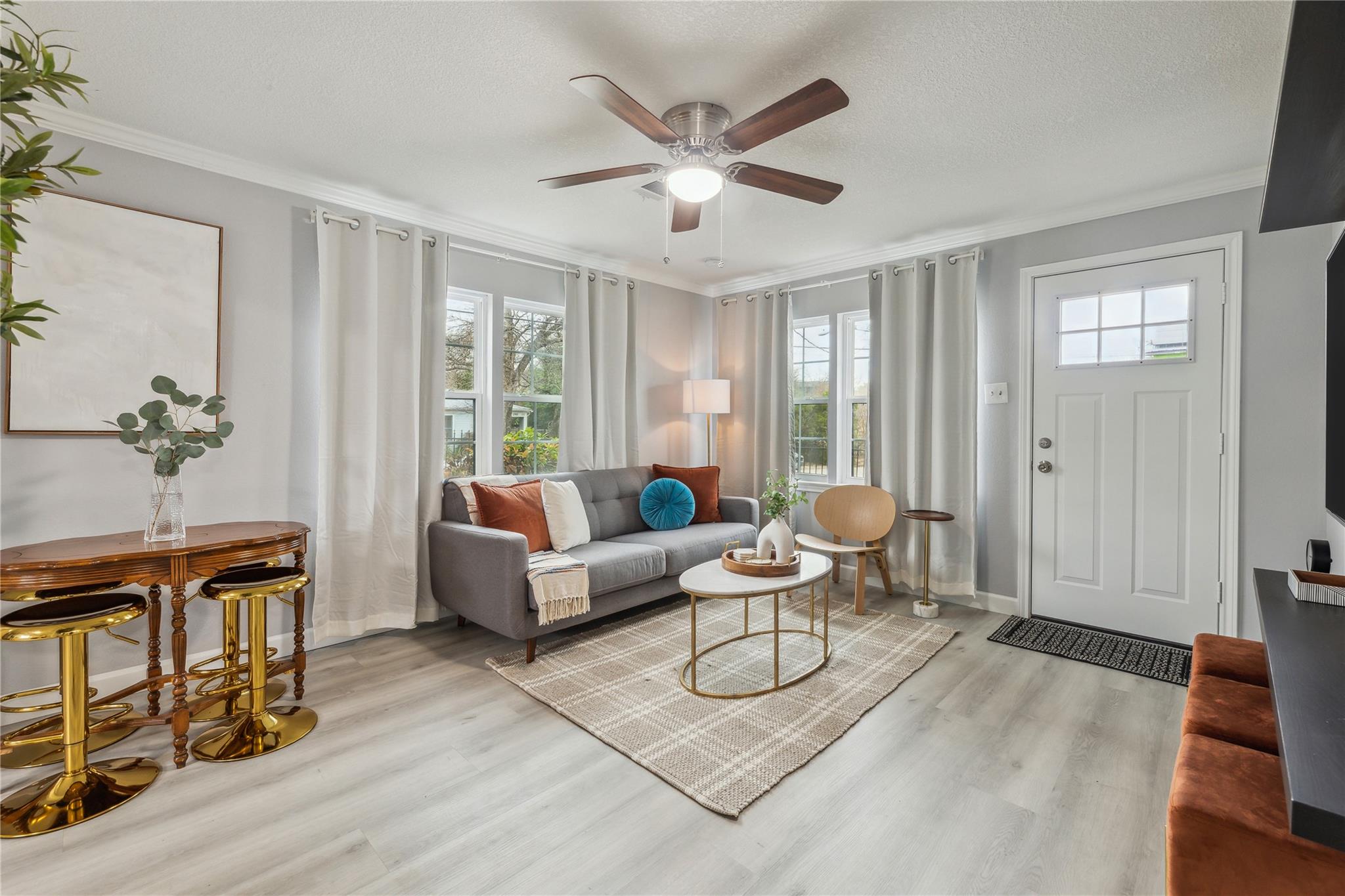 2105 E 17th St, Austin, TX 78702