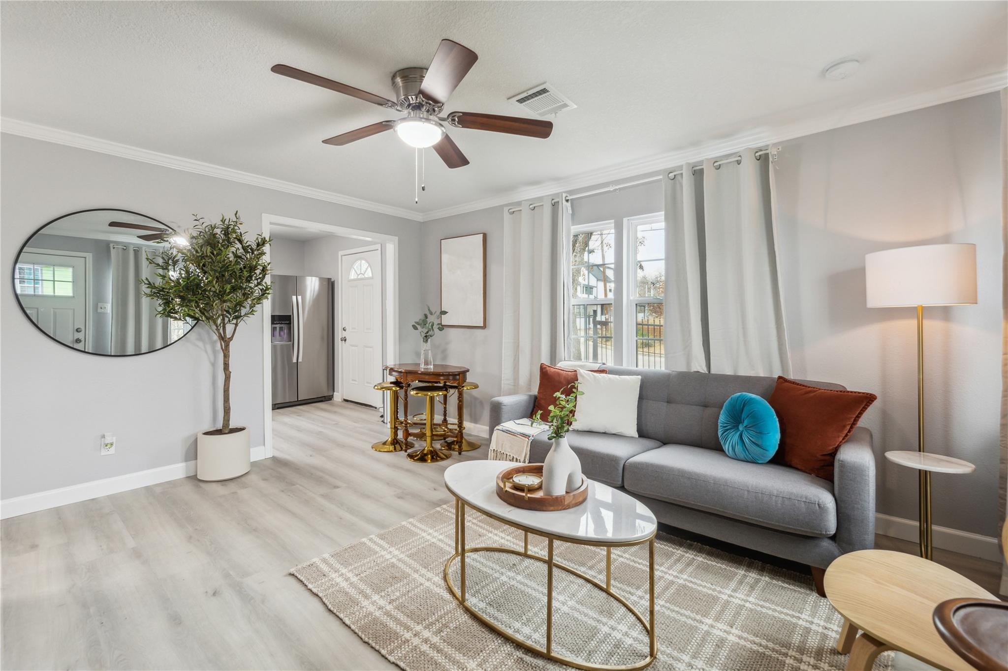 2105 E 17th St, Austin, TX 78702