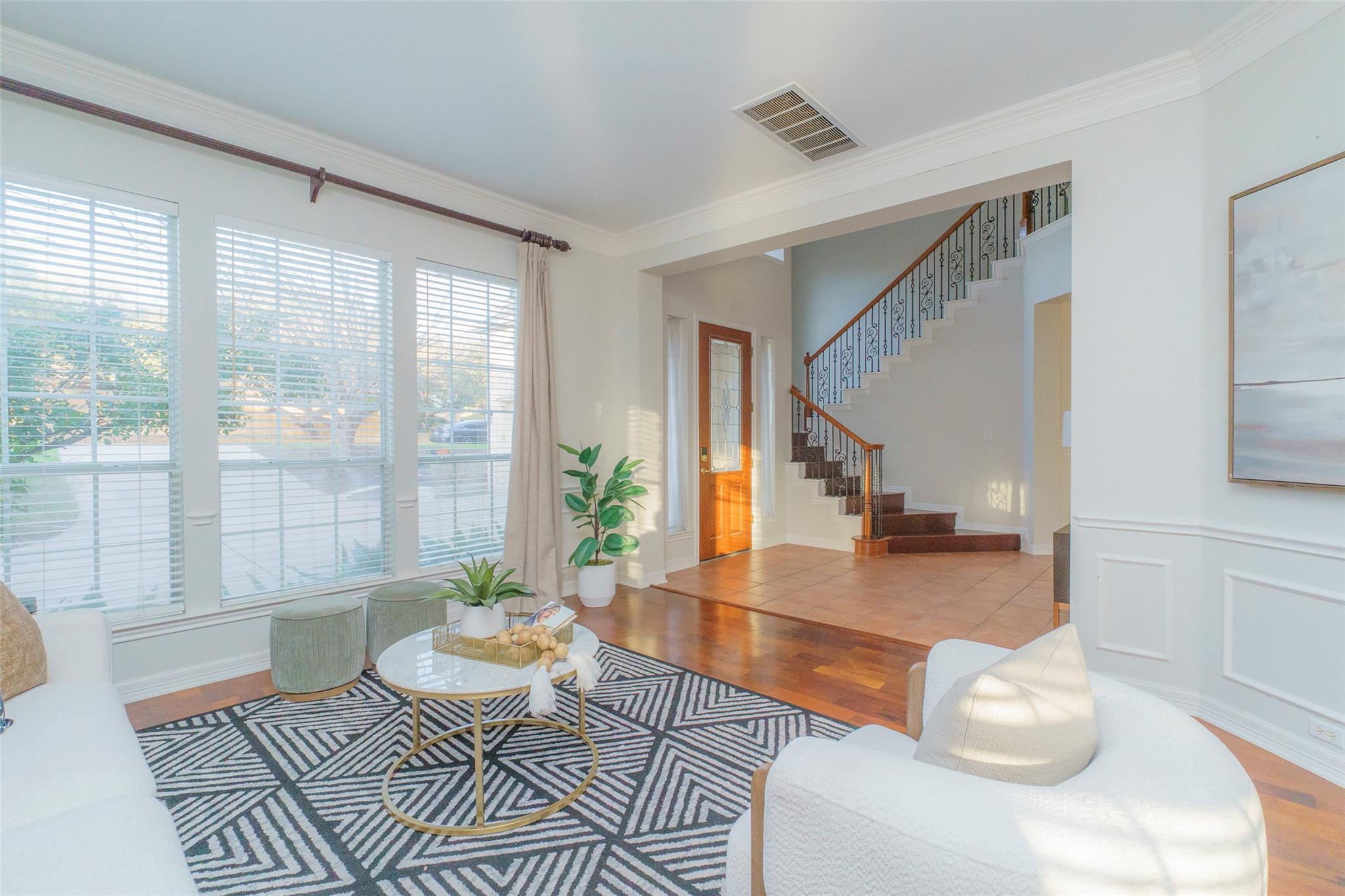 9556 Indigo Brush Dr, Austin, TX 78726