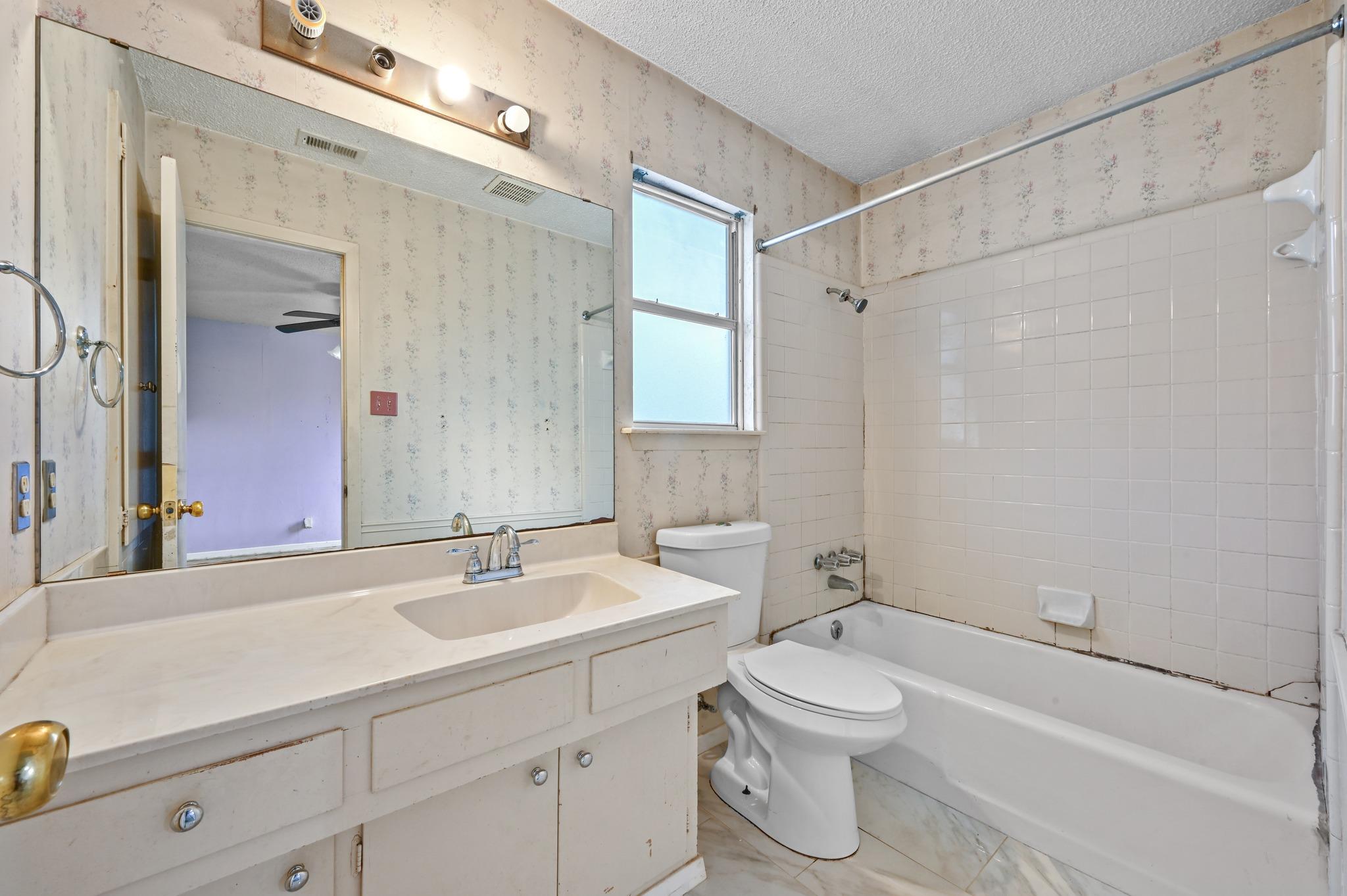 6507 Pevensey Dr, Austin, TX 78745