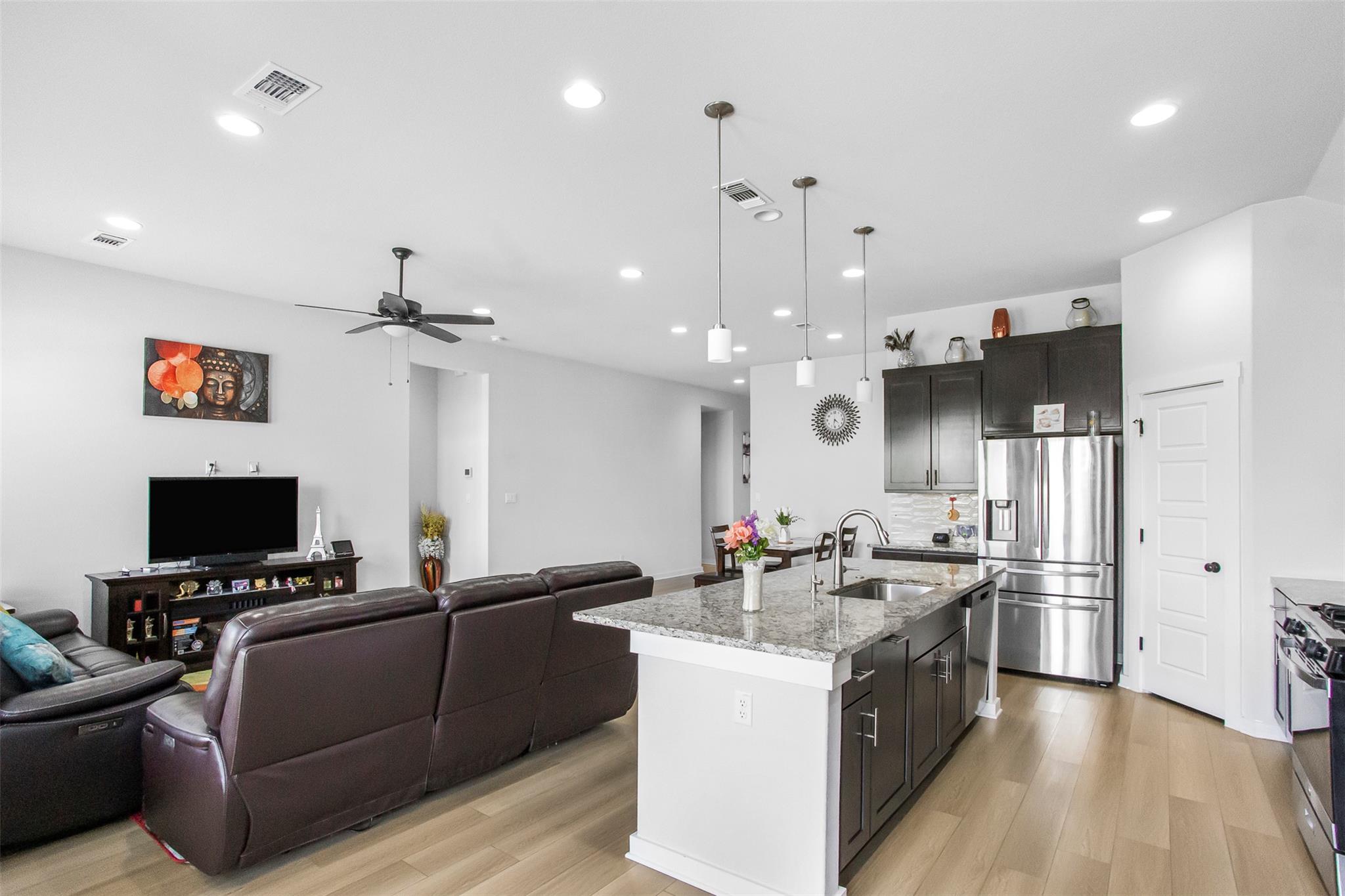 2400 Pack Iron Pass, Leander, TX 78641