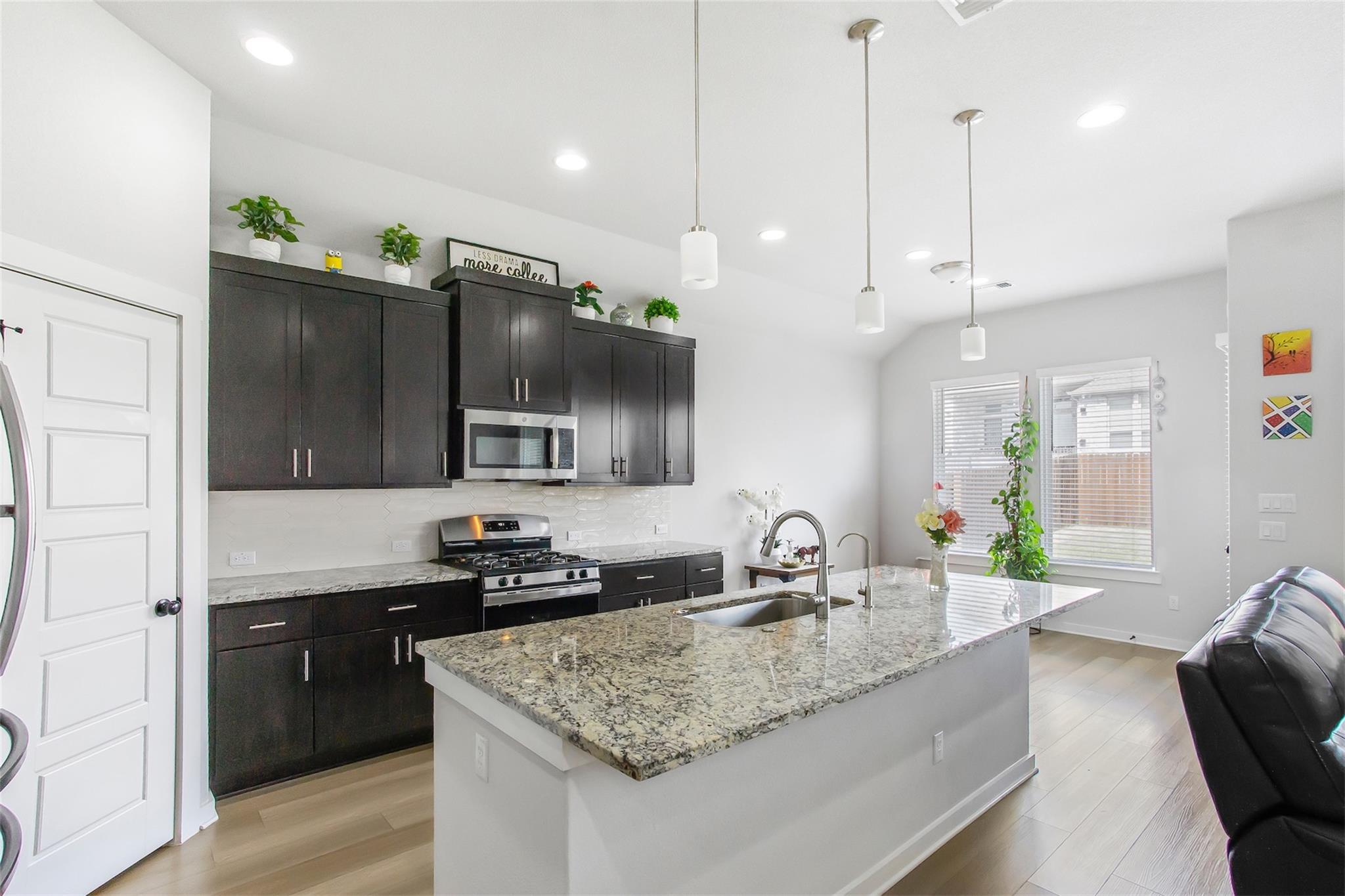 2400 Pack Iron Pass, Leander, TX 78641