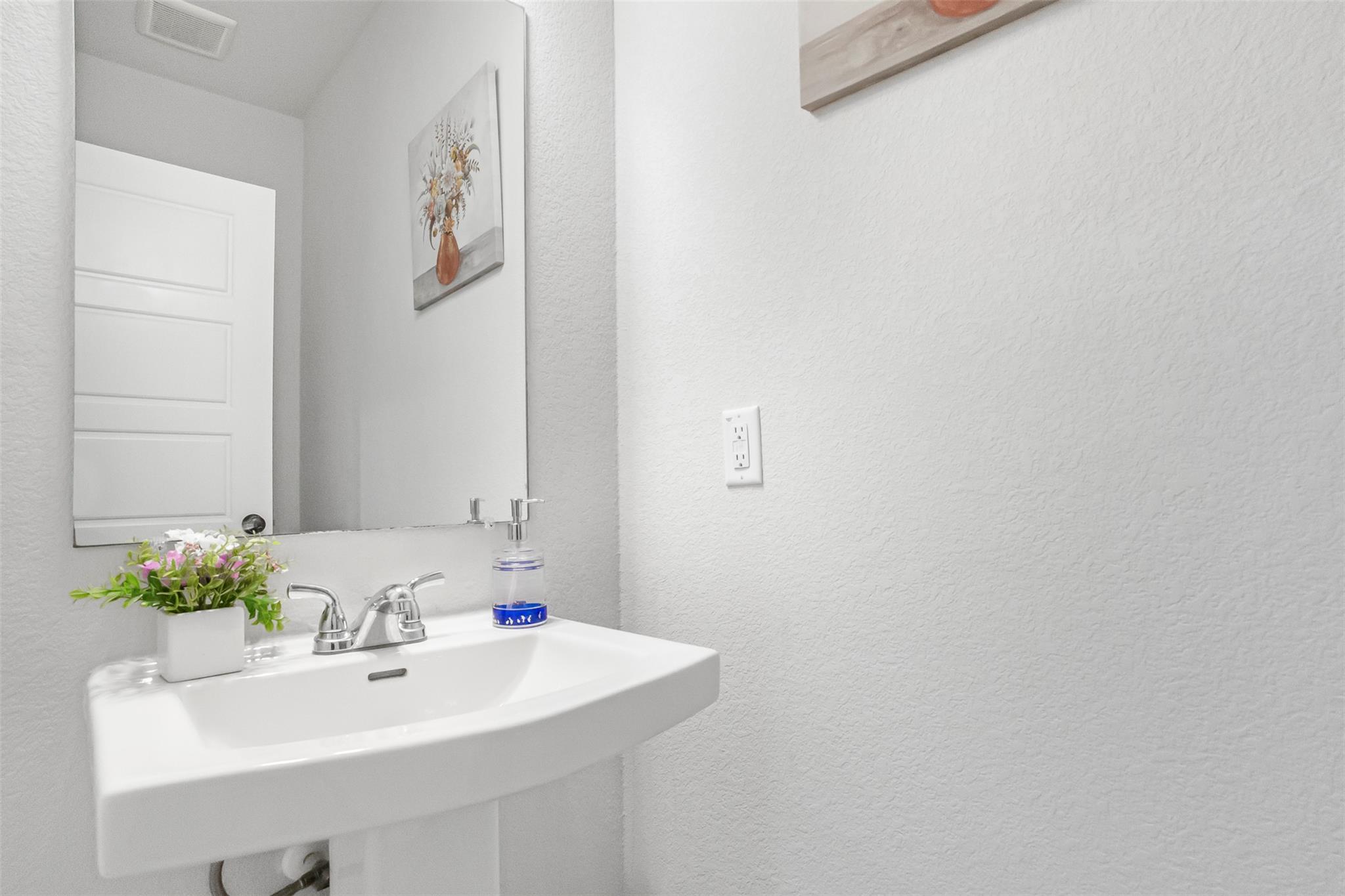 2400 Pack Iron Pass, Leander, TX 78641