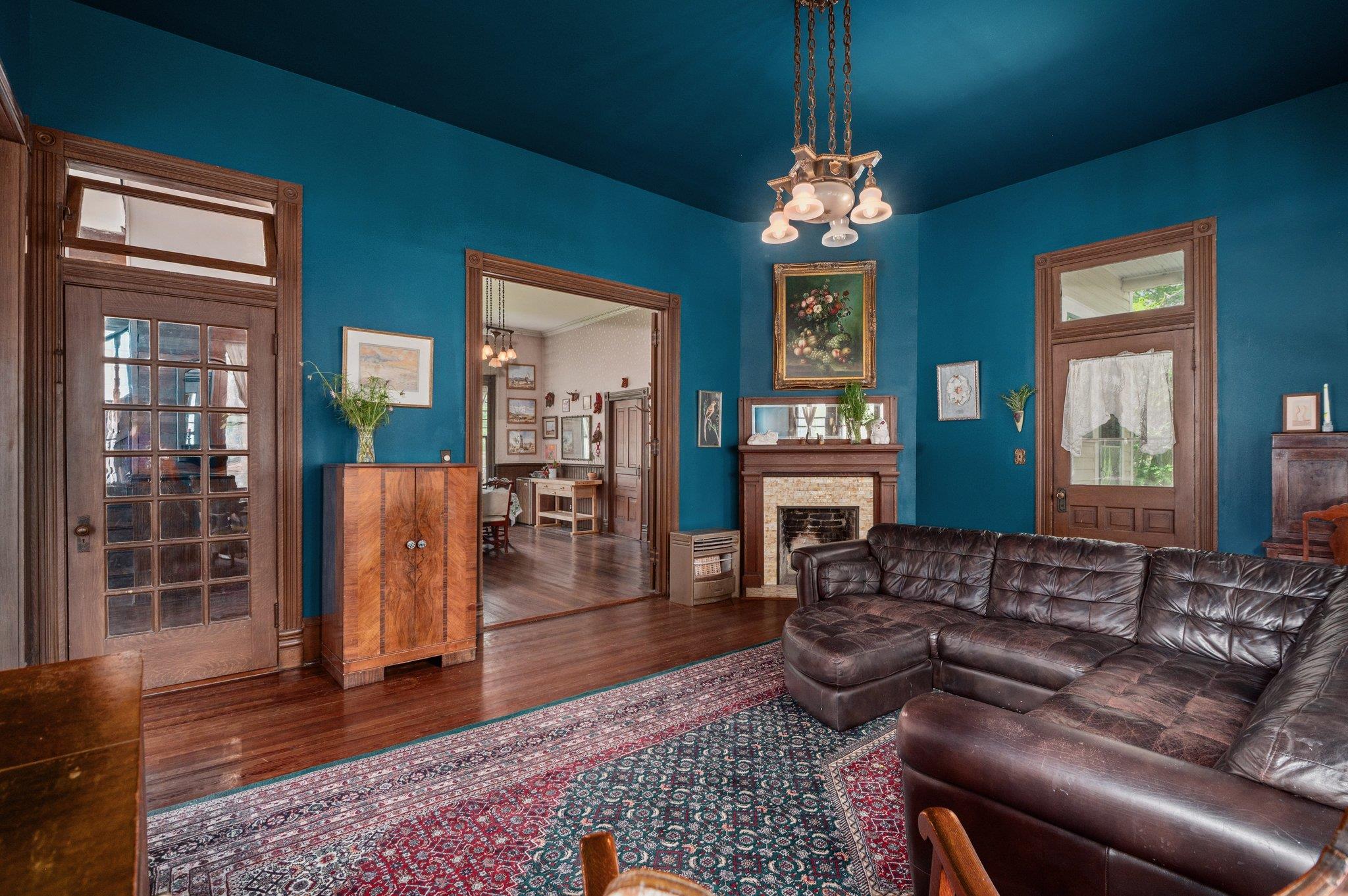 124 N Hamilton St, Gonzales, TX 78629