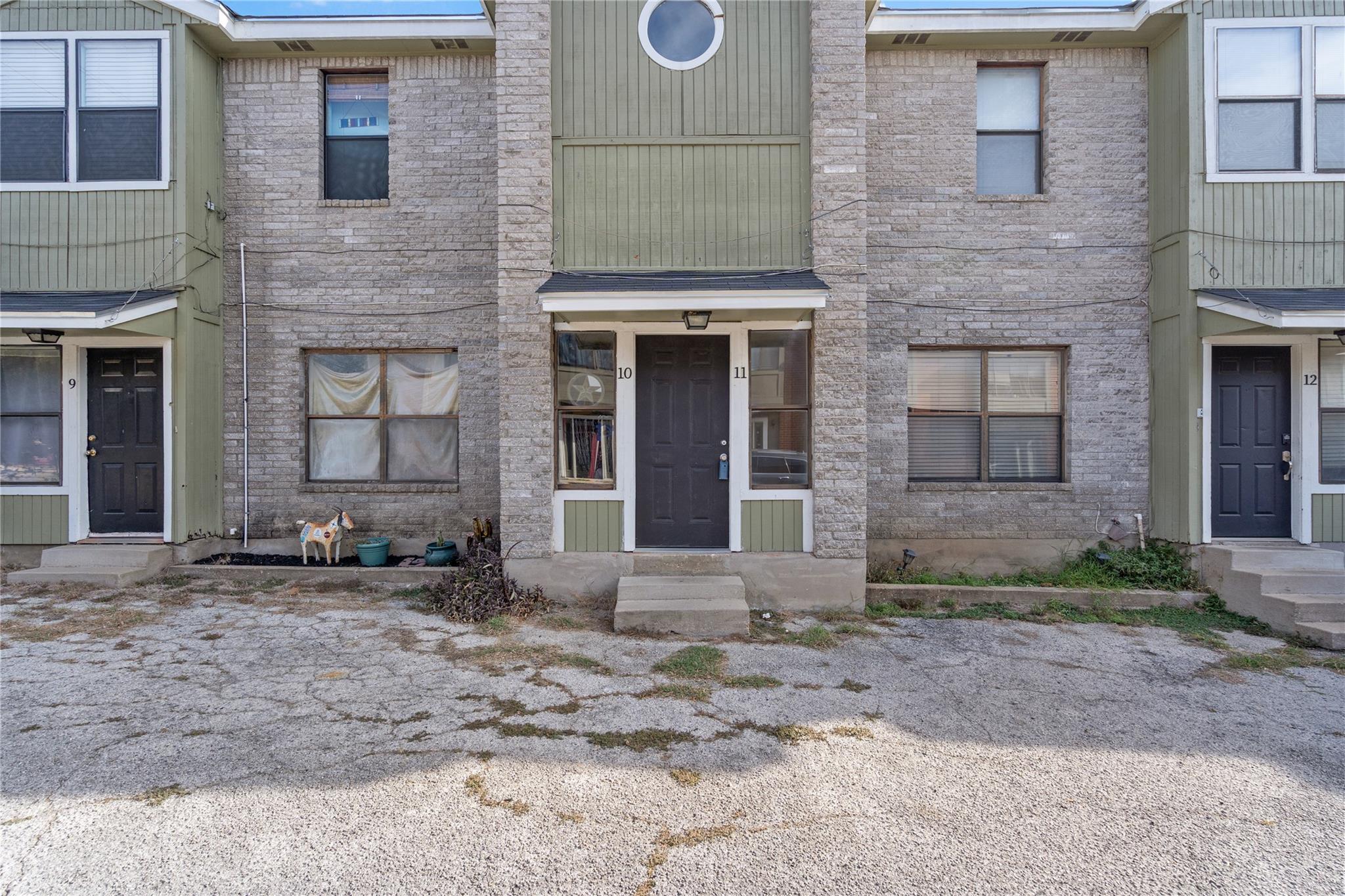 1221 W Hopkins St # 11, San Marcos, TX 78666