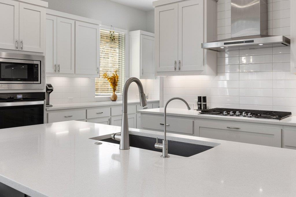 712 Sunset Vista Dr, Georgetown, TX 78628