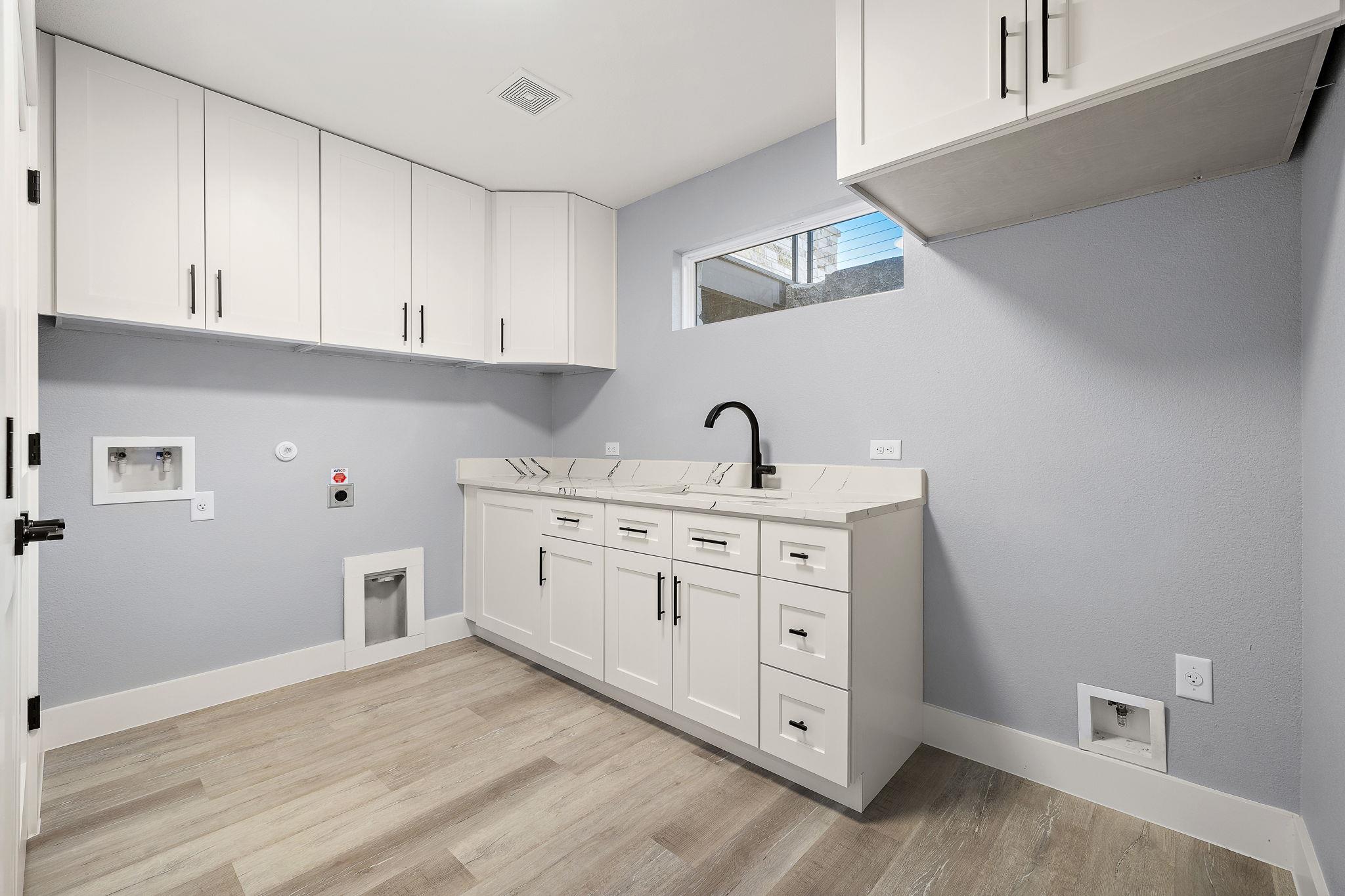 3013 Clark Ave, Lago Vista, TX 78645