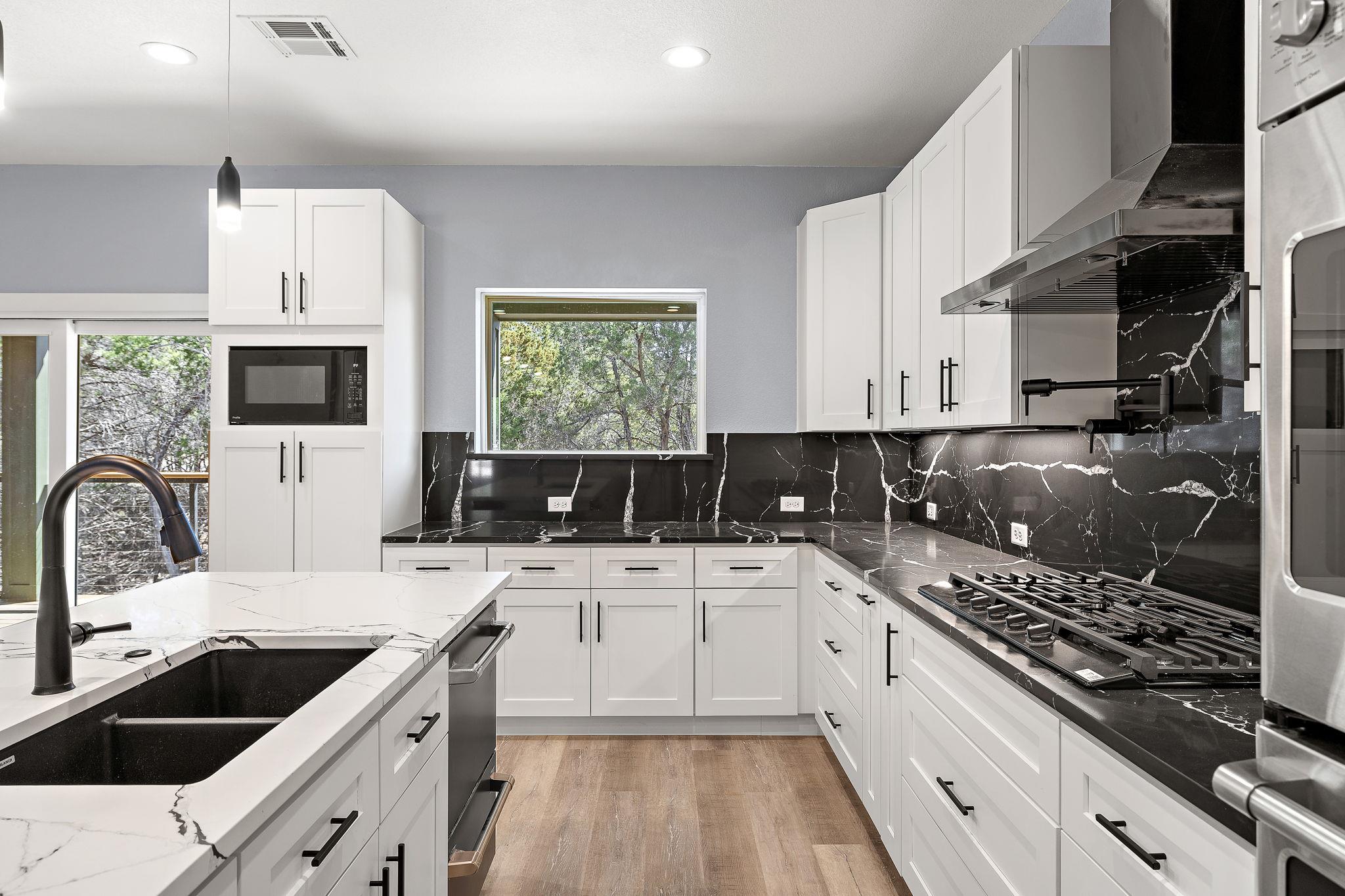 3013 Clark Ave, Lago Vista, TX 78645