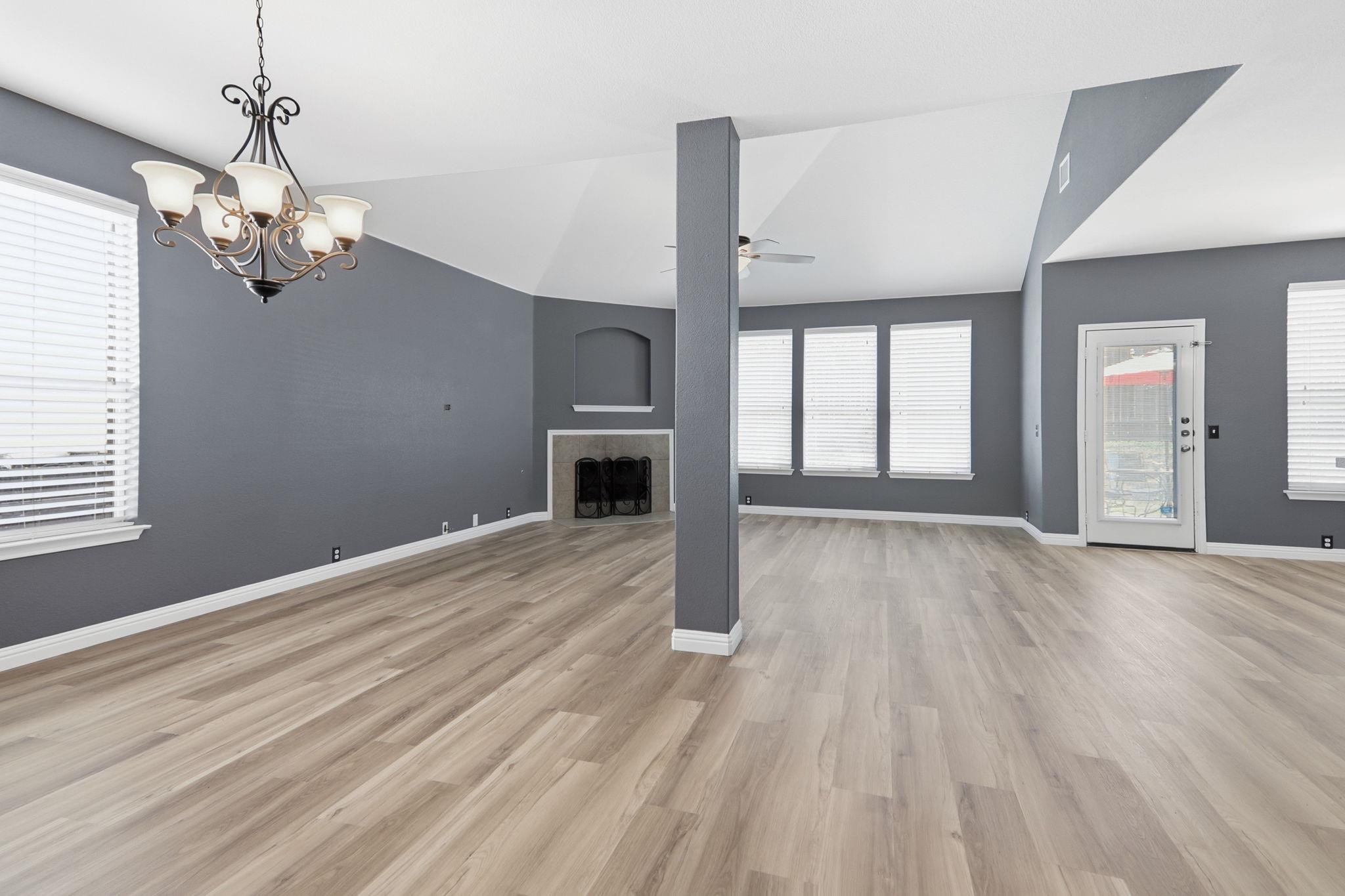 2157 Paradise Ridge Dr, Round Rock, TX 78665