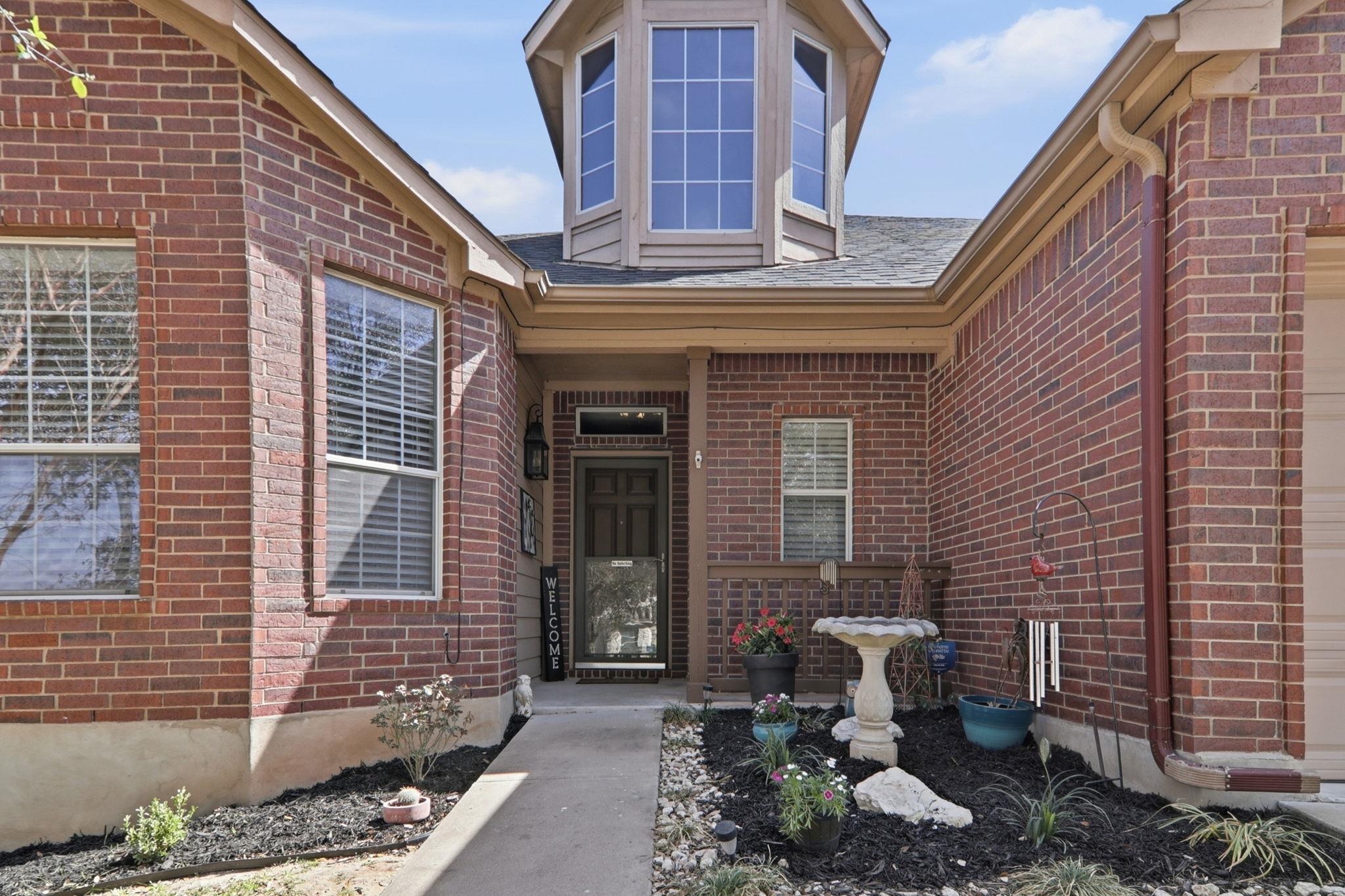 2157 Paradise Ridge Dr, Round Rock, TX 78665