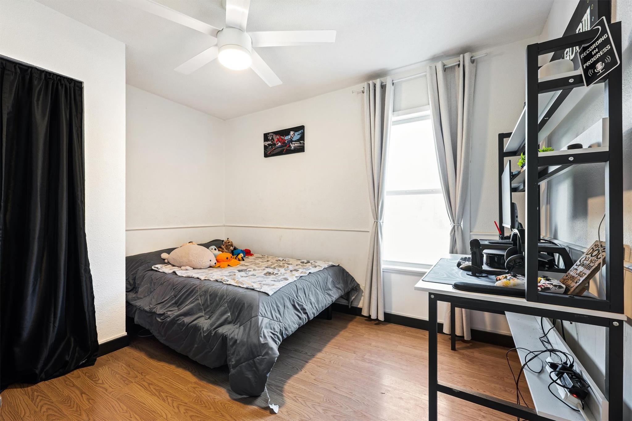 110 Lakewood Dr, Burnet, TX 78611