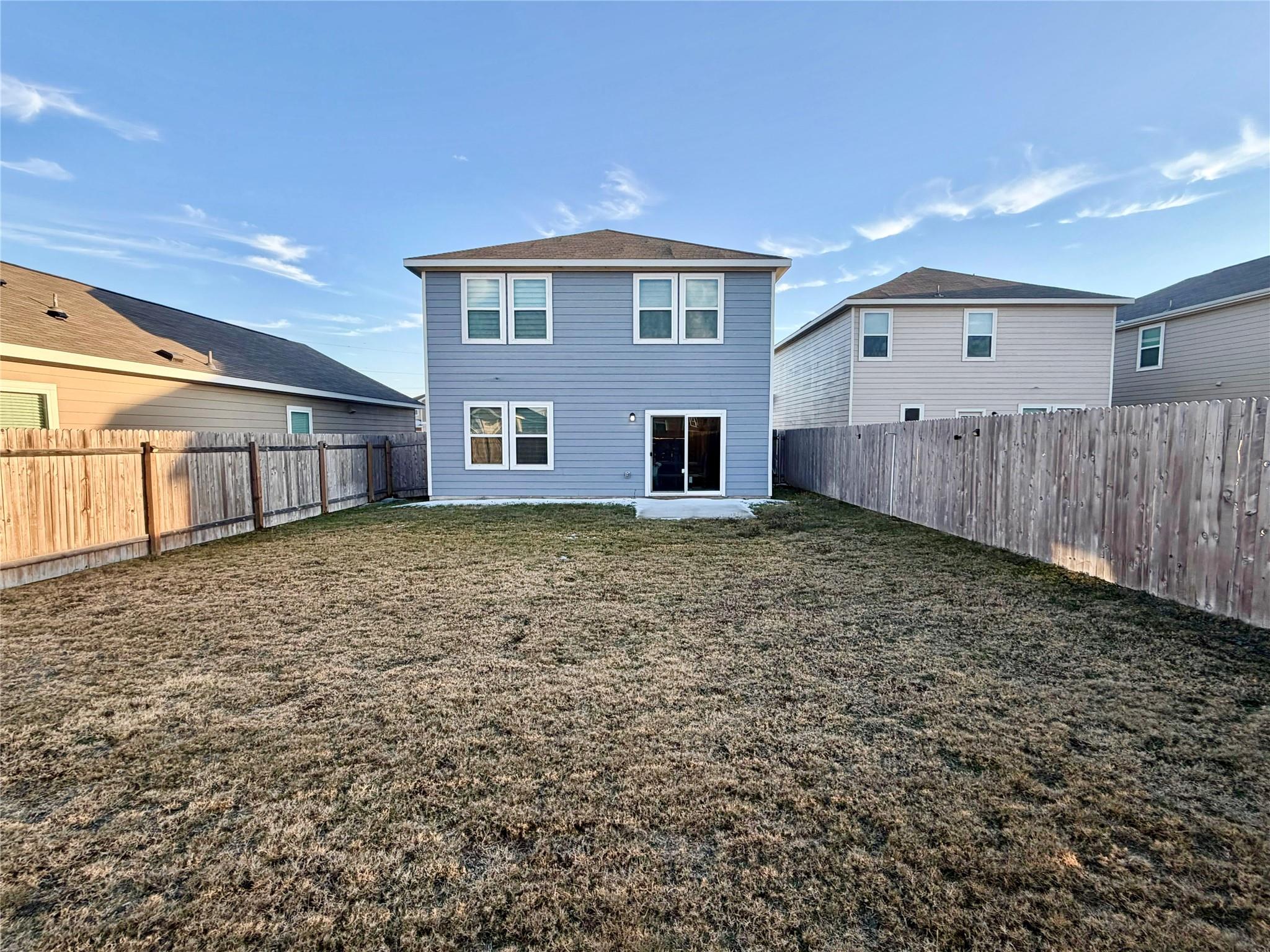 205 Waterbuck Loop, Hutto, TX 78634