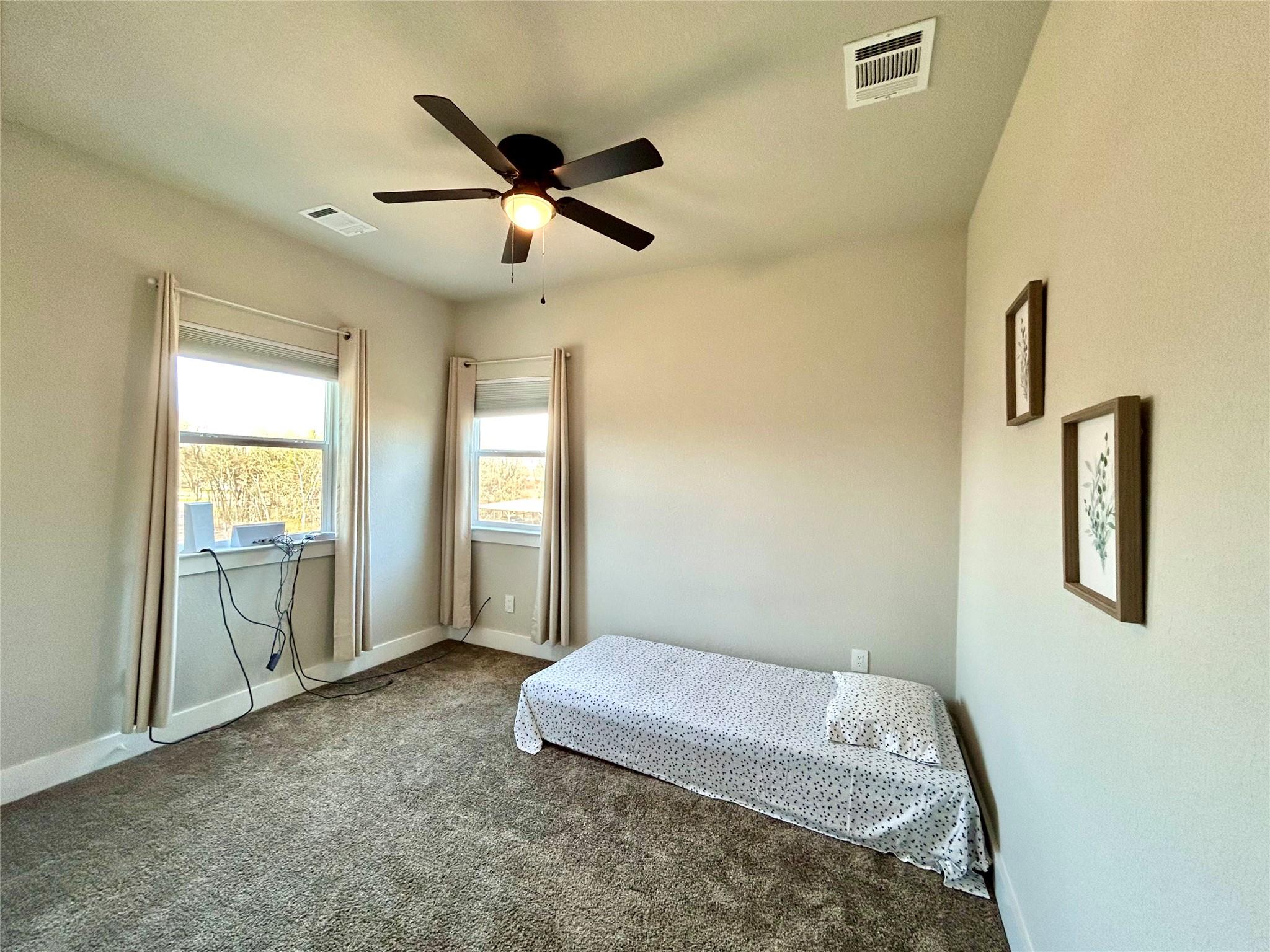 113 S. Lockhart St, Paige, TX 78659