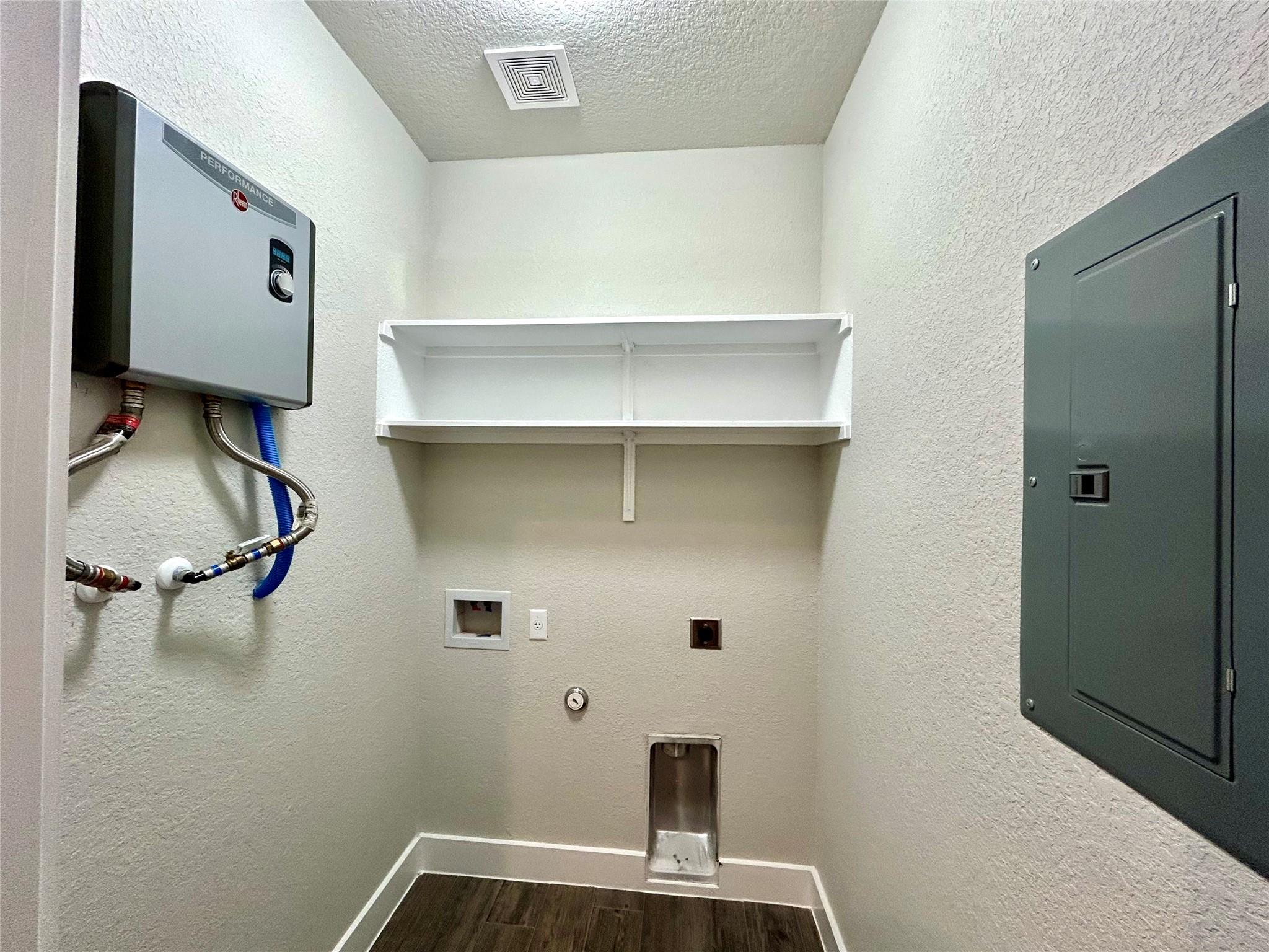 113 S. Lockhart St, Paige, TX 78659