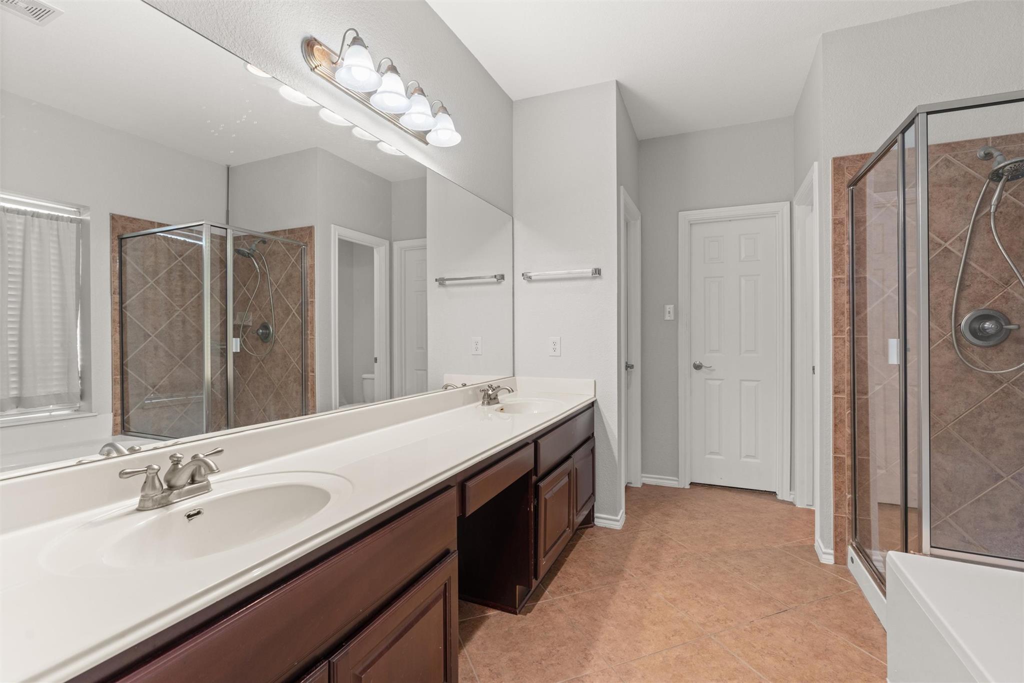 400 Red Hawk Dr, Leander, TX 78641