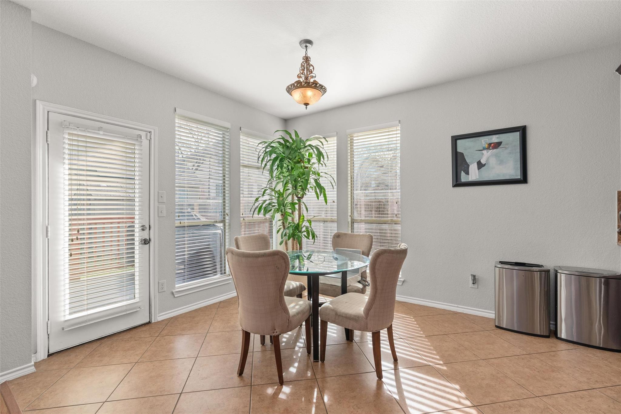 400 Red Hawk Dr, Leander, TX 78641