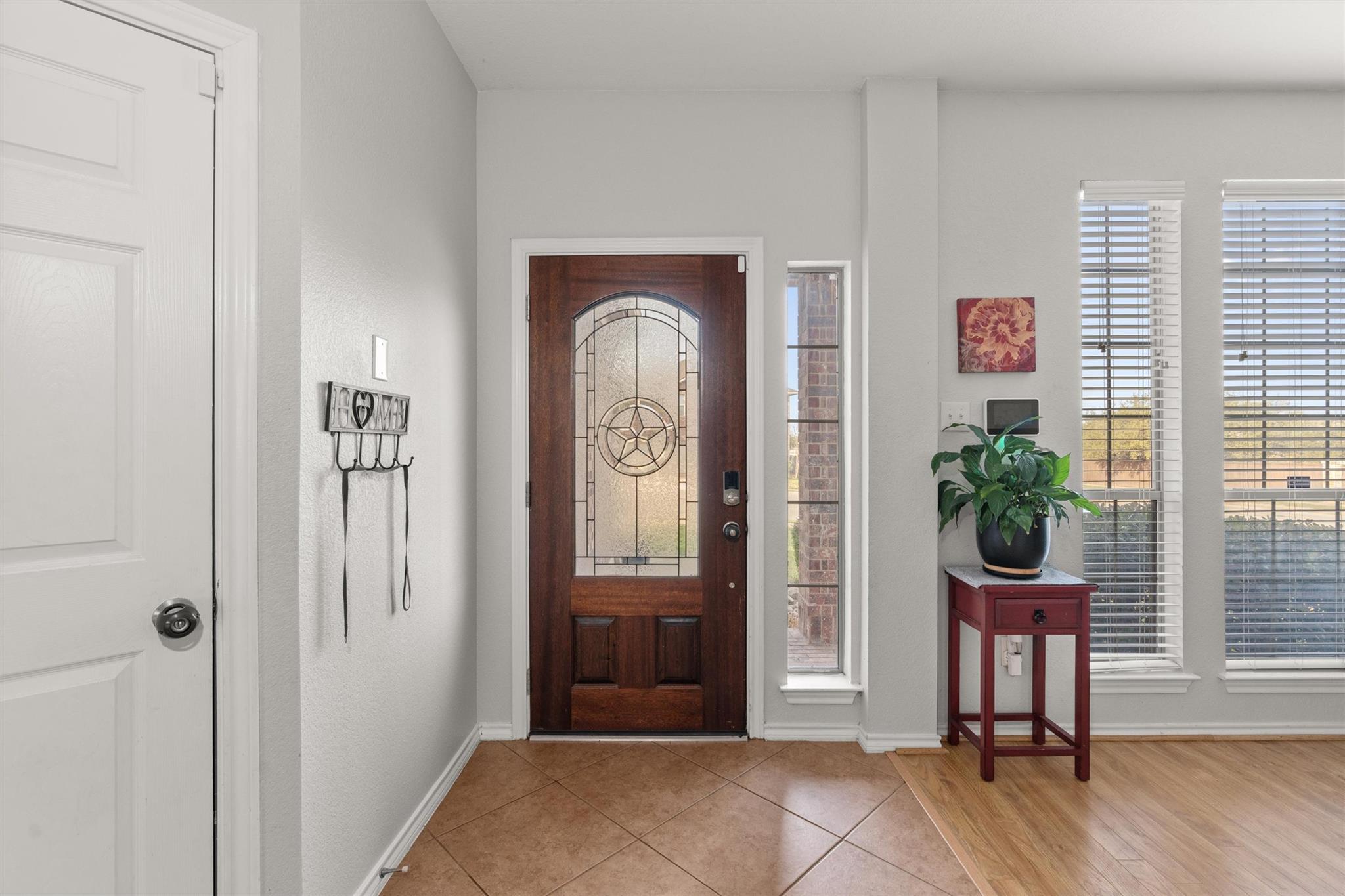 400 Red Hawk Dr, Leander, TX 78641