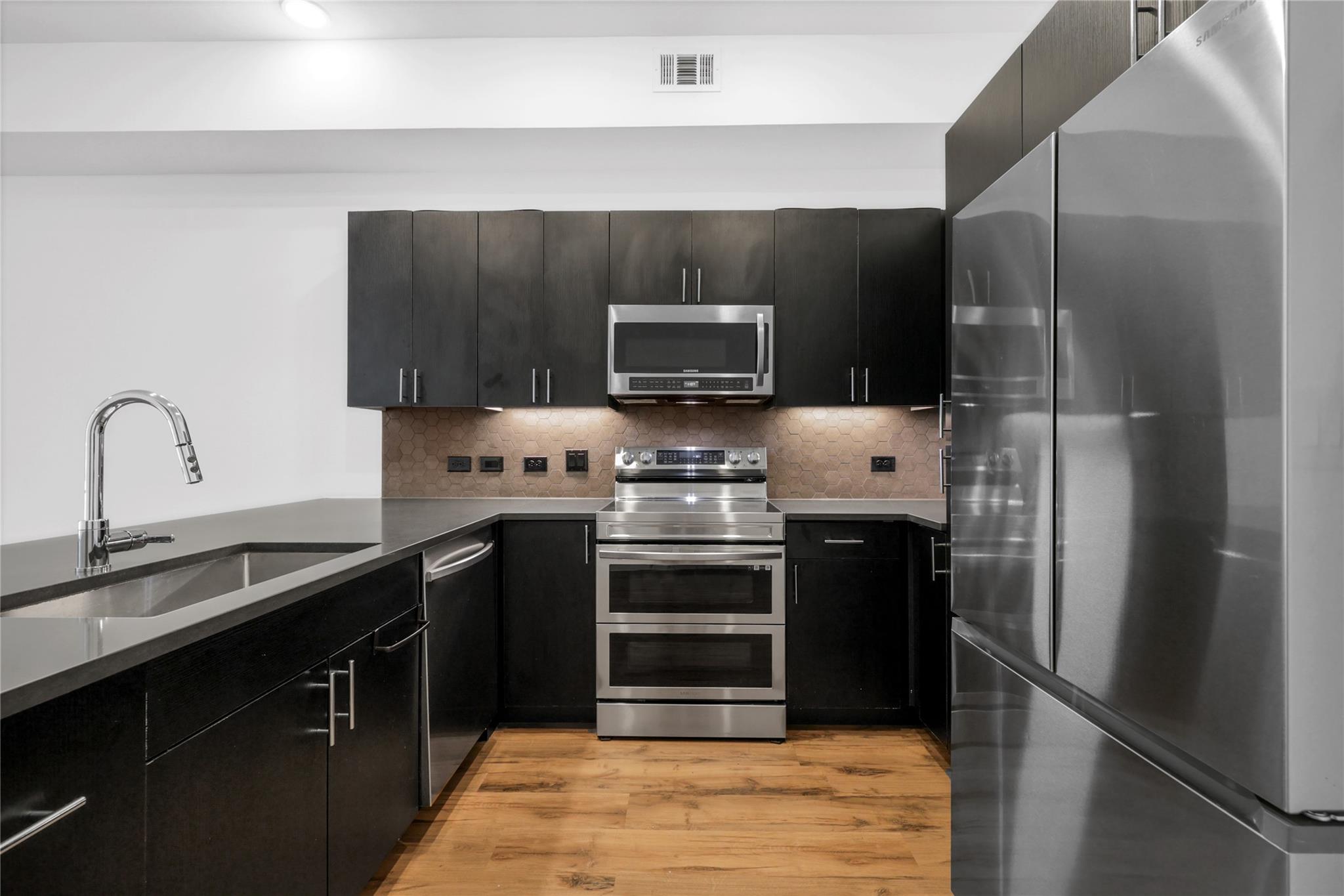 4801 Springdale Rd # 1005, Austin, TX 78723