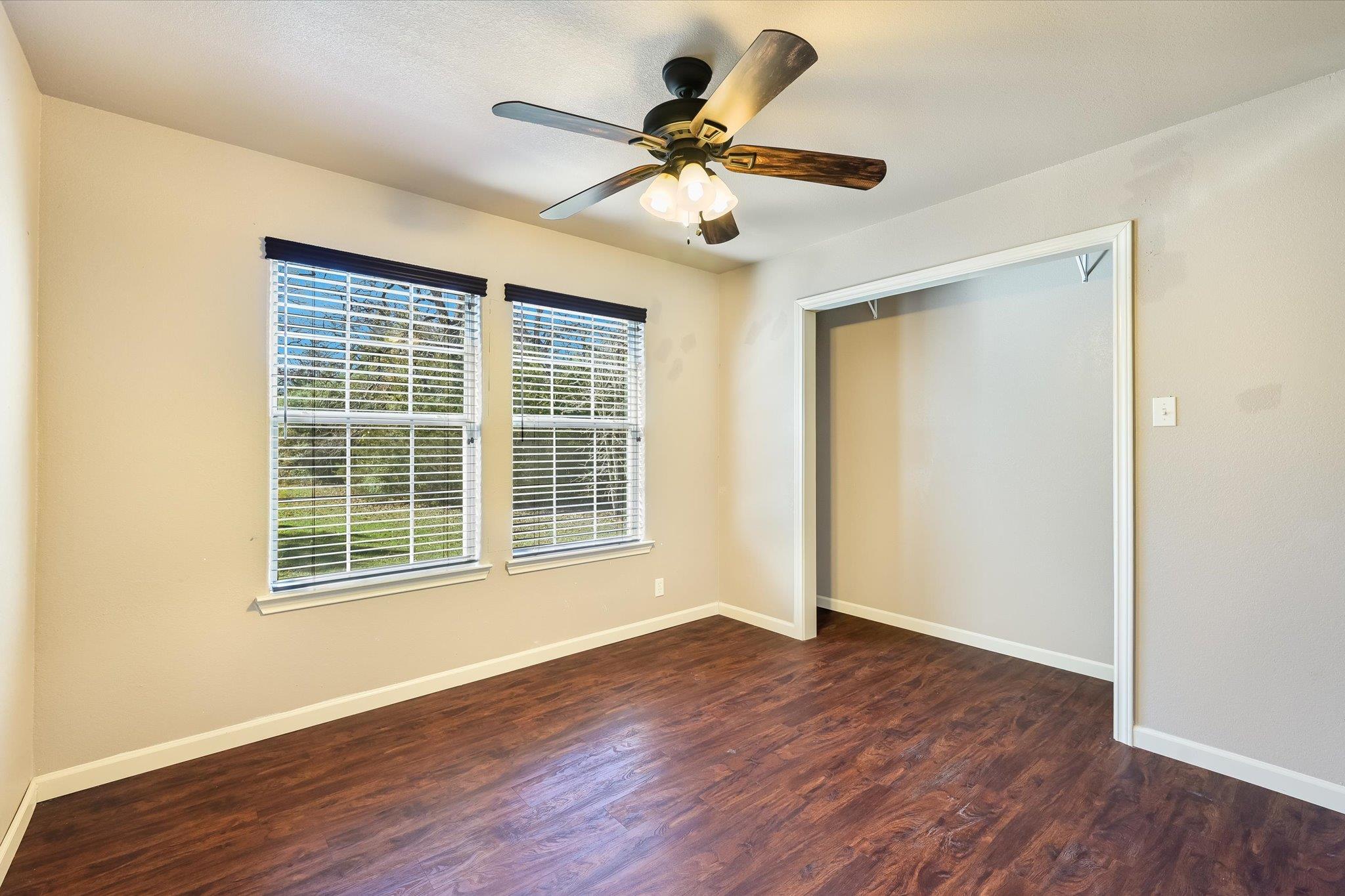 203 Pathfinders Way, Smithville, TX 78957