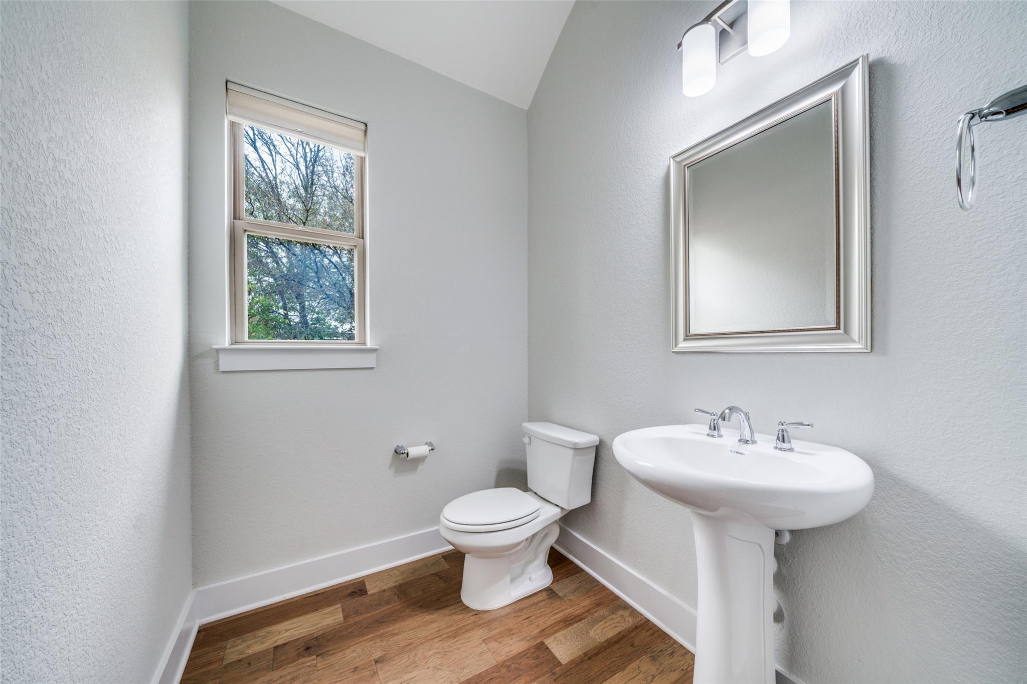 132 Raptor Beak Way, Cedar Creek, TX 78612