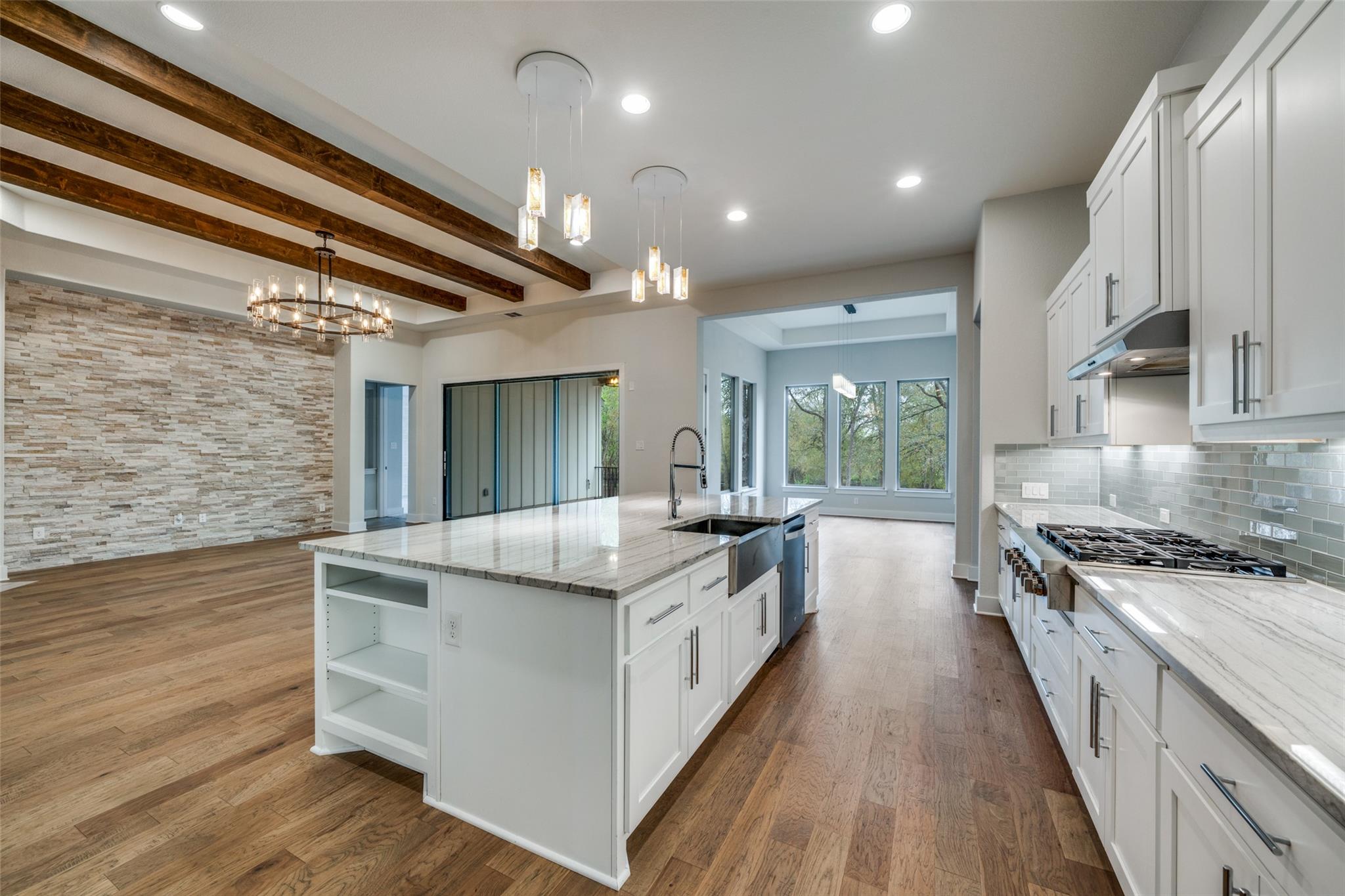 132 Raptor Beak Way, Cedar Creek, TX 78612