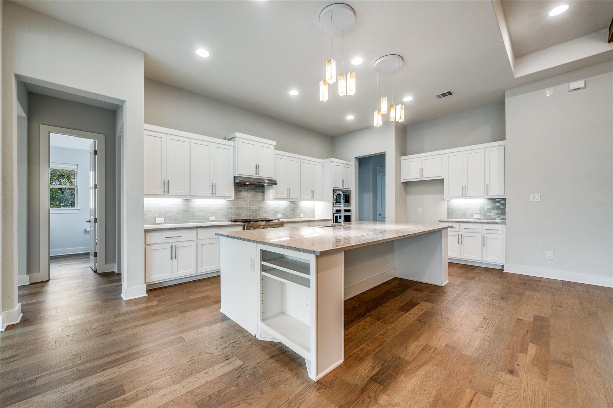 132 Raptor Beak Way, Cedar Creek, TX 78612