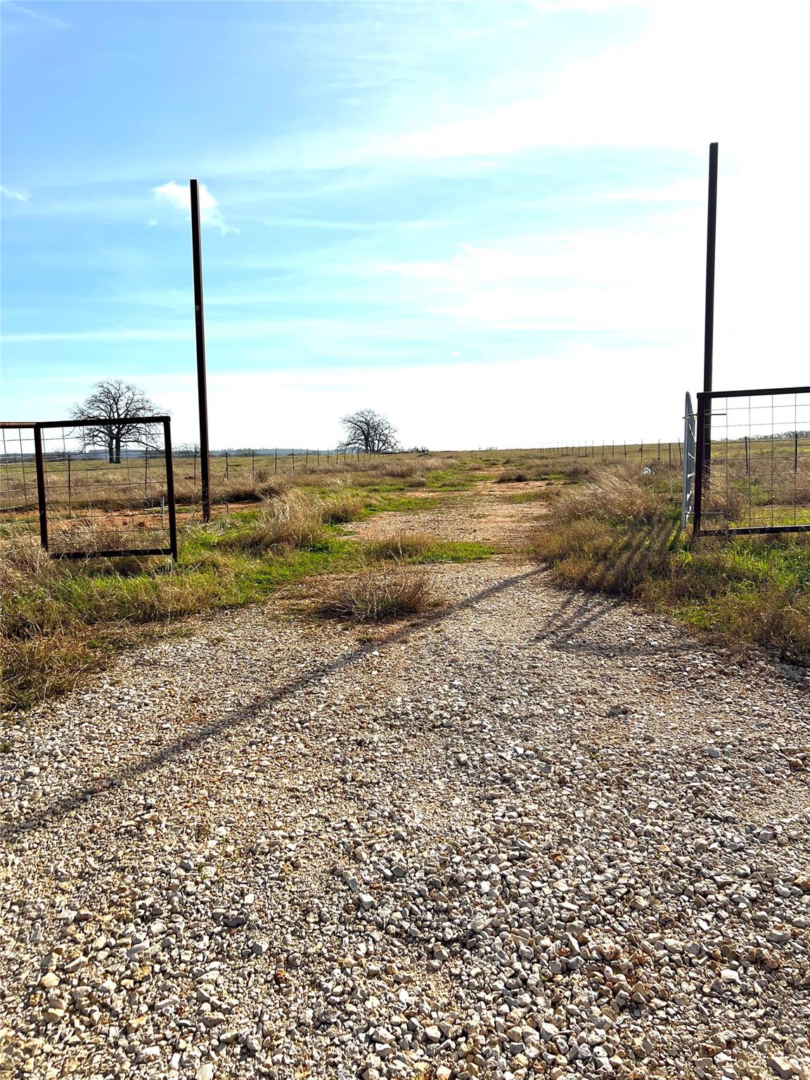 5165 Tenney Creek Rd, Luling, TX 78648