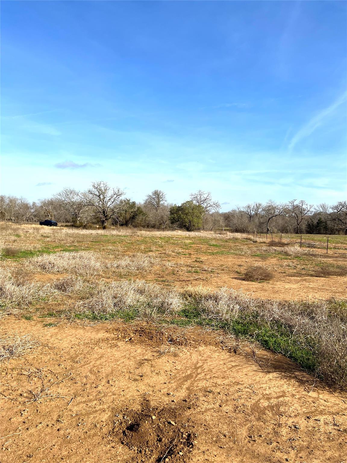 5165 Tenney Creek Rd, Luling, TX 78648
