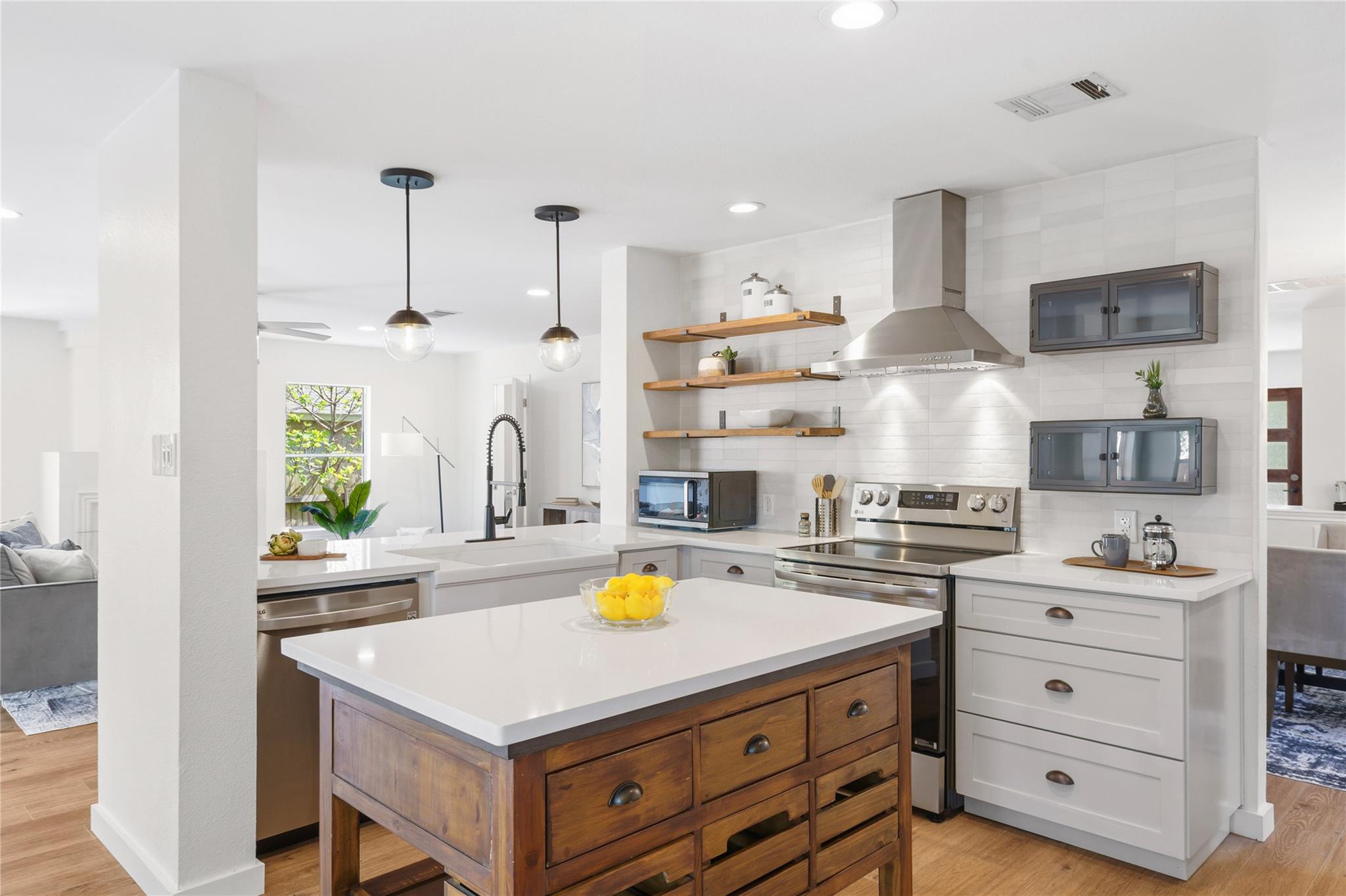 8540 Copano Dr, Austin, TX 78749