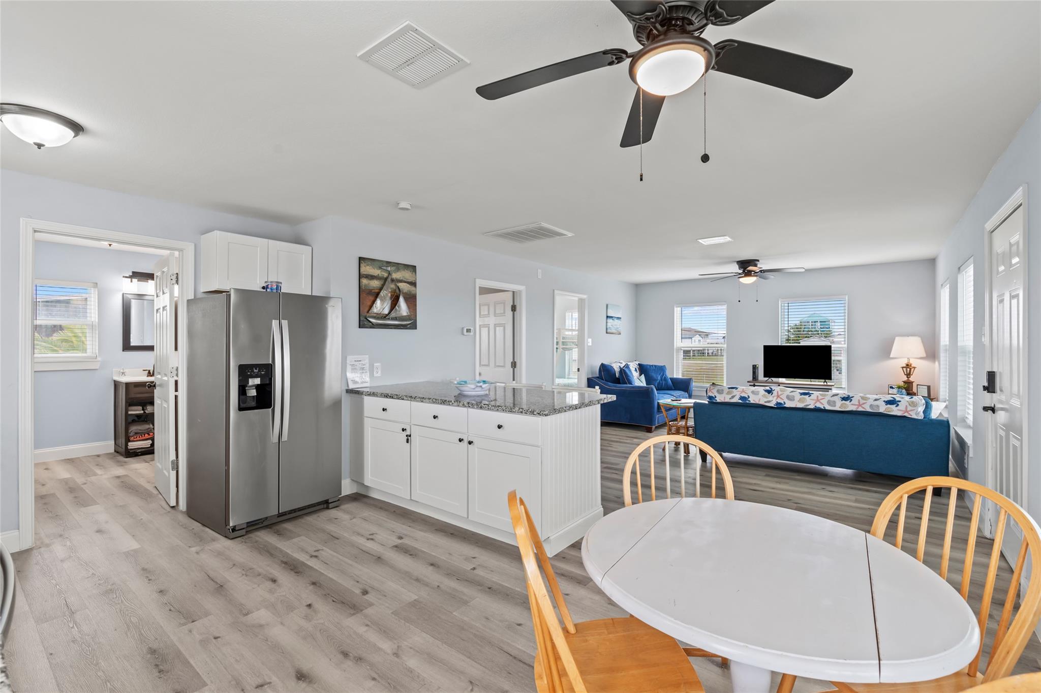 3929 4th St, Galveston, TX 77554