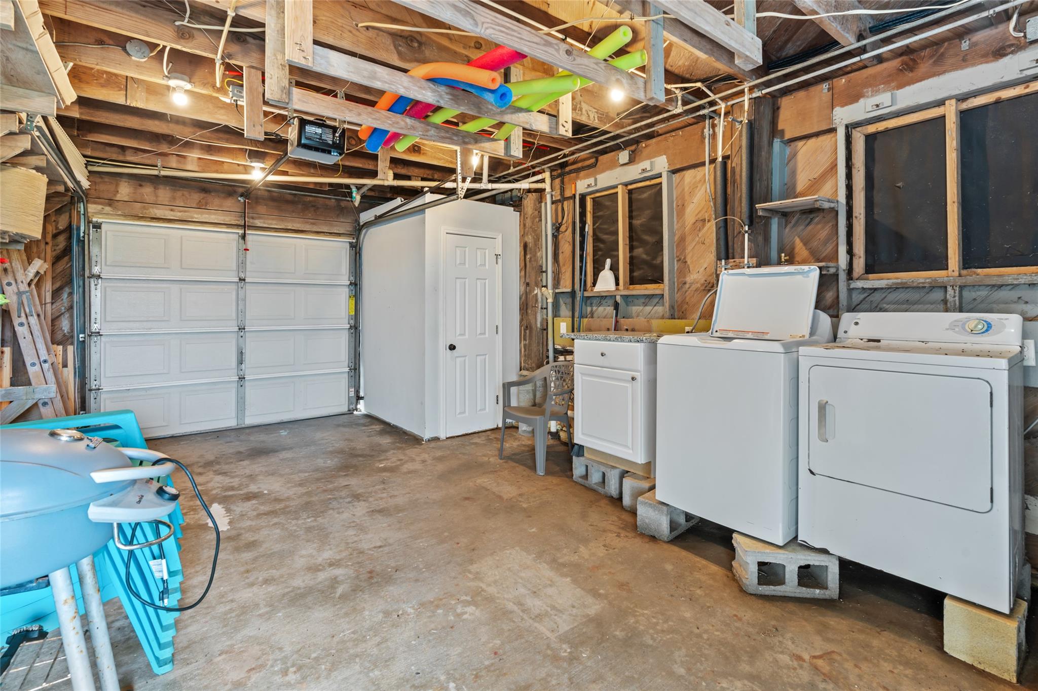 3929 4th St, Galveston, TX 77554