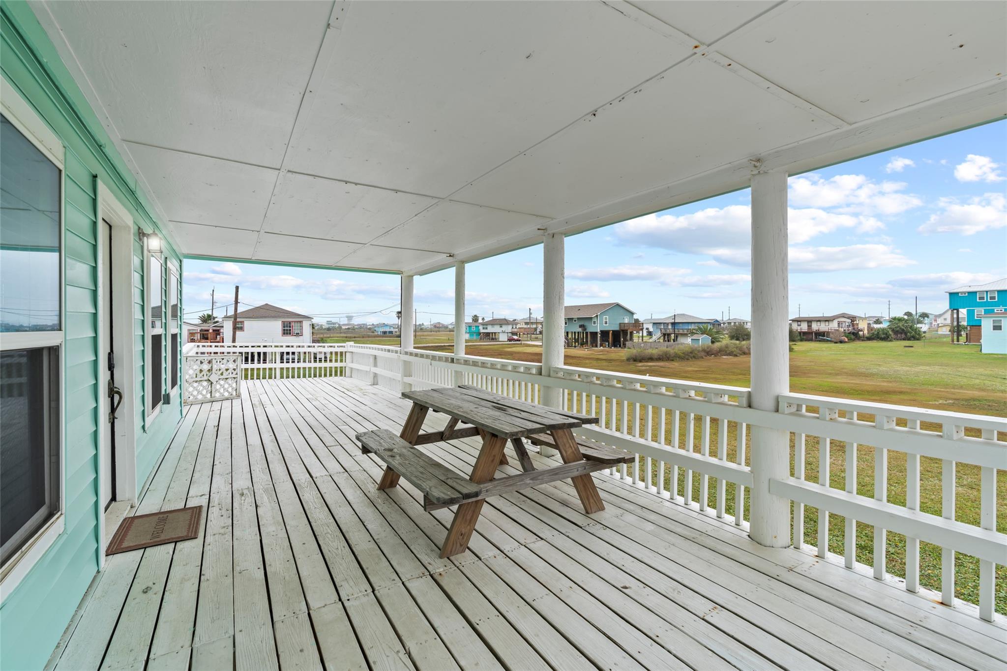 3929 4th St, Galveston, TX 77554