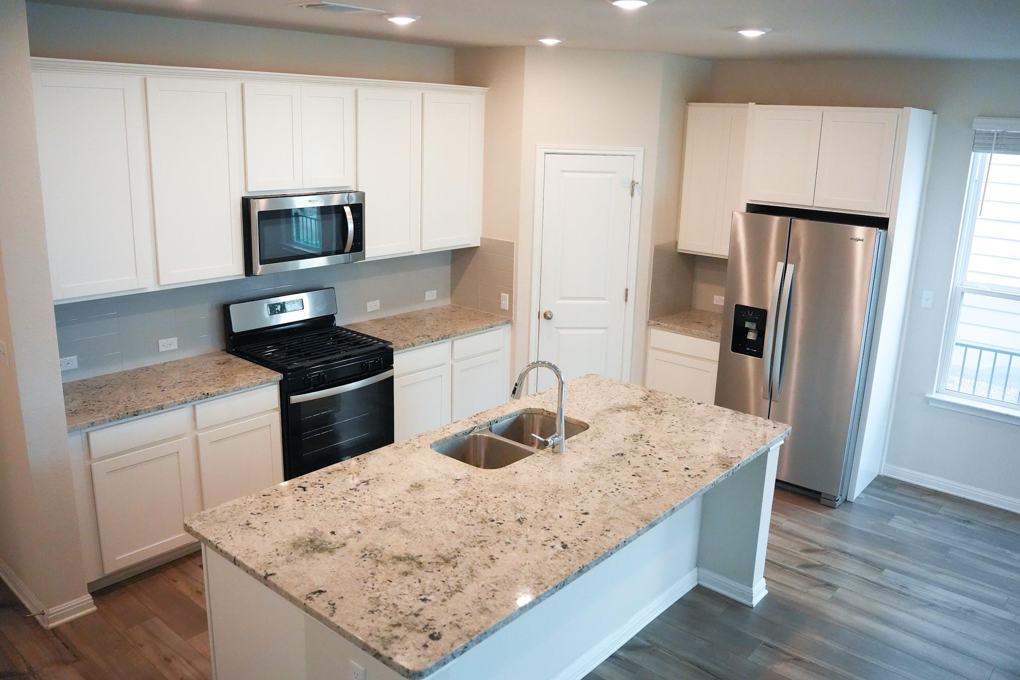 278 Lost Mine Peak Ln, Dripping Springs, TX 78620