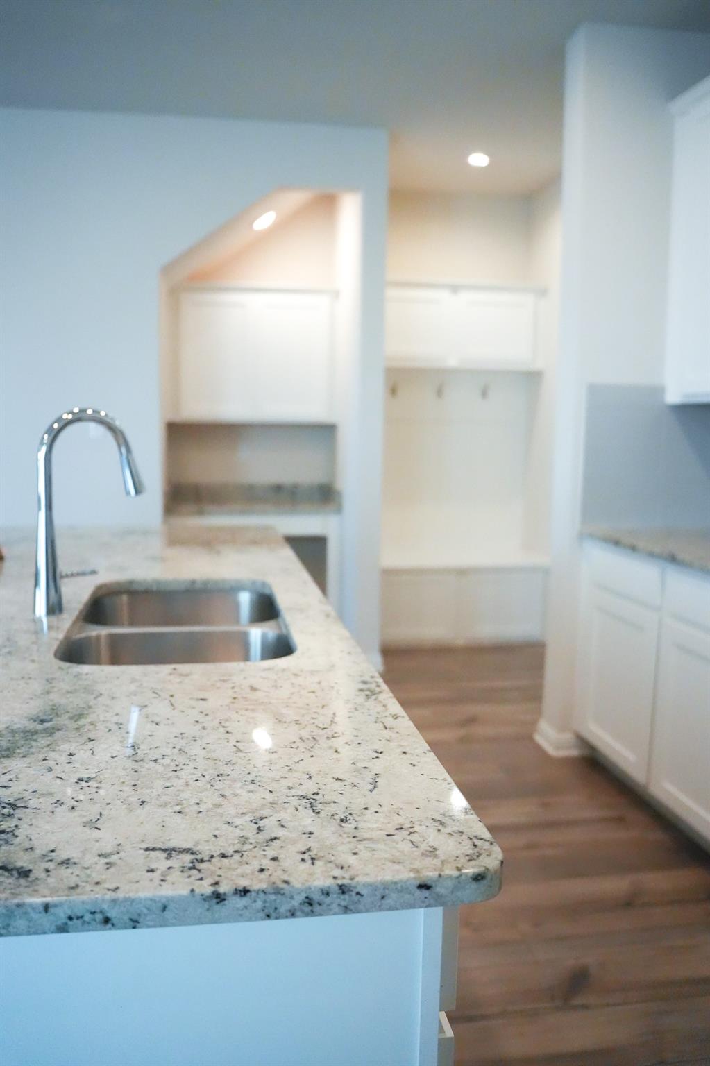 278 Lost Mine Peak Ln, Dripping Springs, TX 78620